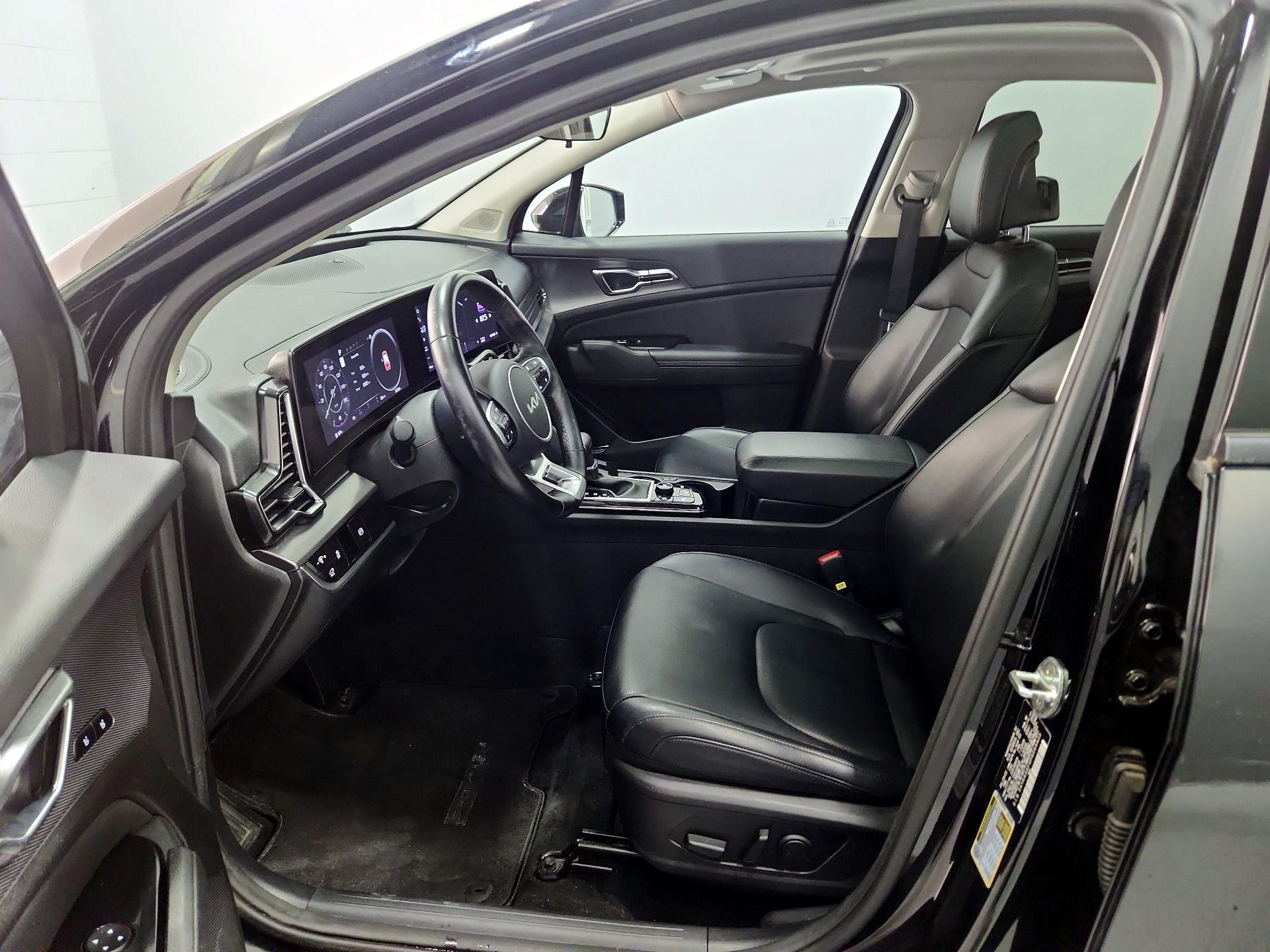 Thumbnail: 2023 Kia Sportage - 11