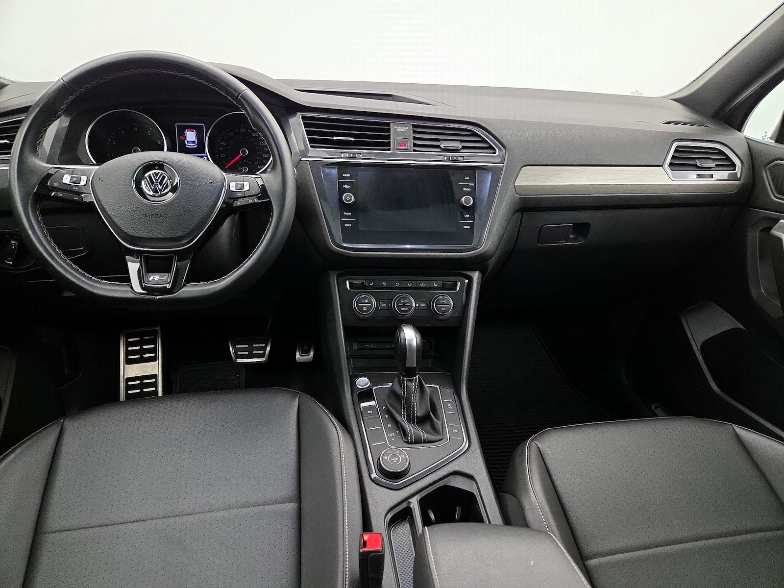 2021 Volkswagen Tiguan SE R-LINE BLACK - Photo 10