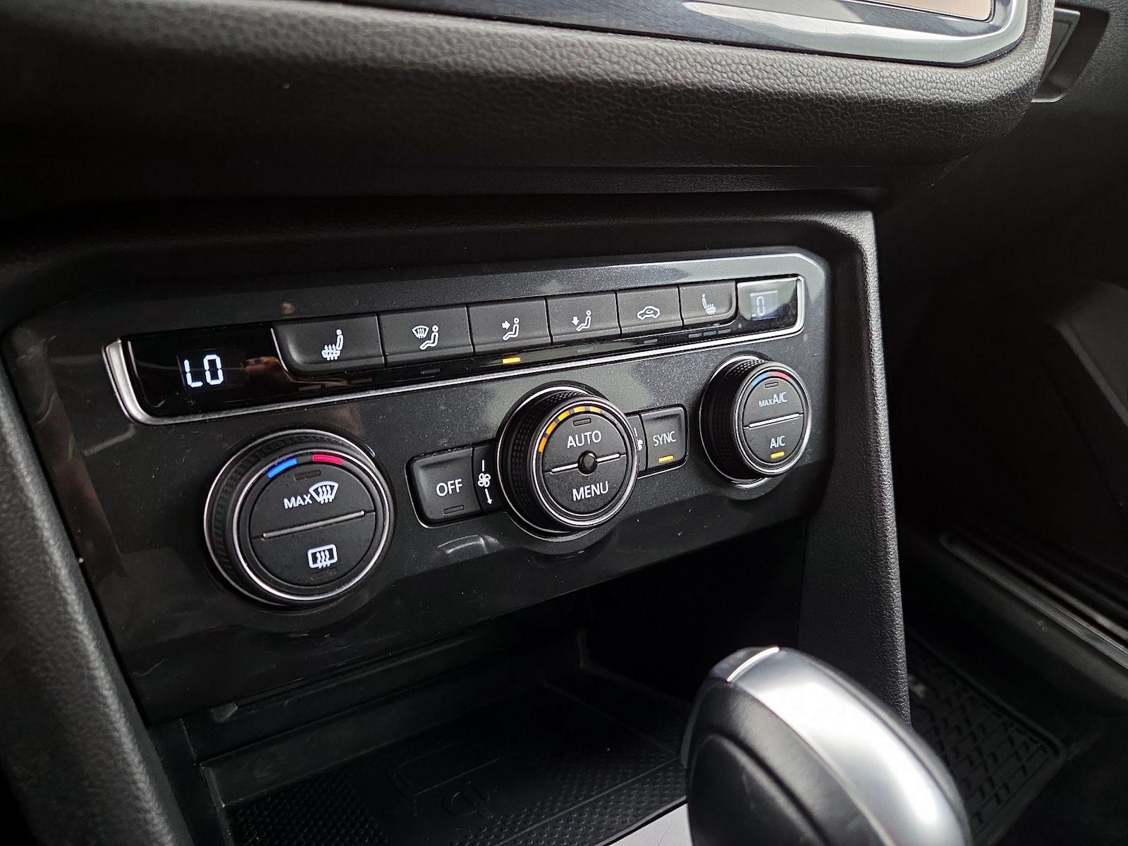 2021 Volkswagen Tiguan SE R-LINE BLACK - Photo 17