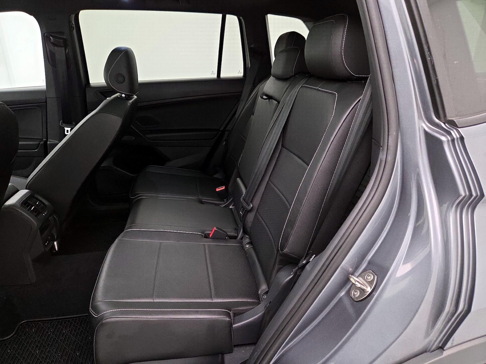 2021 Volkswagen Tiguan SE R-LINE BLACK - Photo 21