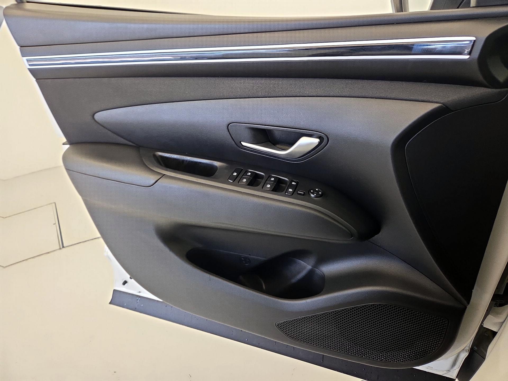 Thumbnail: 2023 Hyundai Tucson - 12