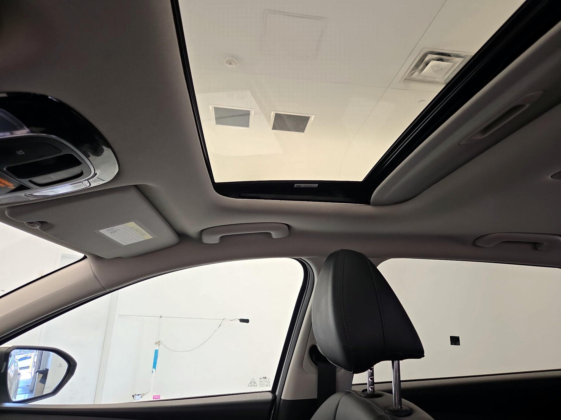 Thumbnail: 2023 Hyundai Tucson - 19