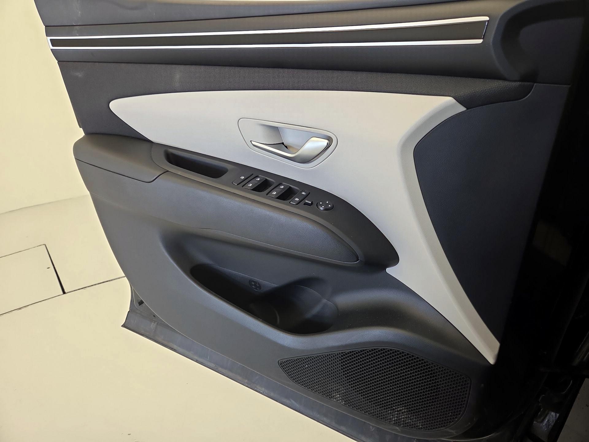 Thumbnail: 2023 Hyundai Tucson - 12