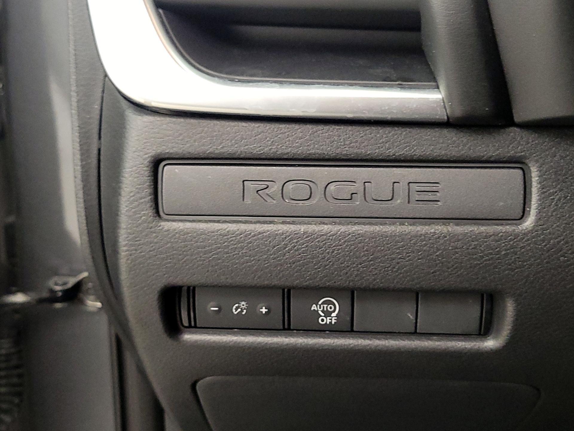 Thumbnail: 2023 Nissan Rogue - 13