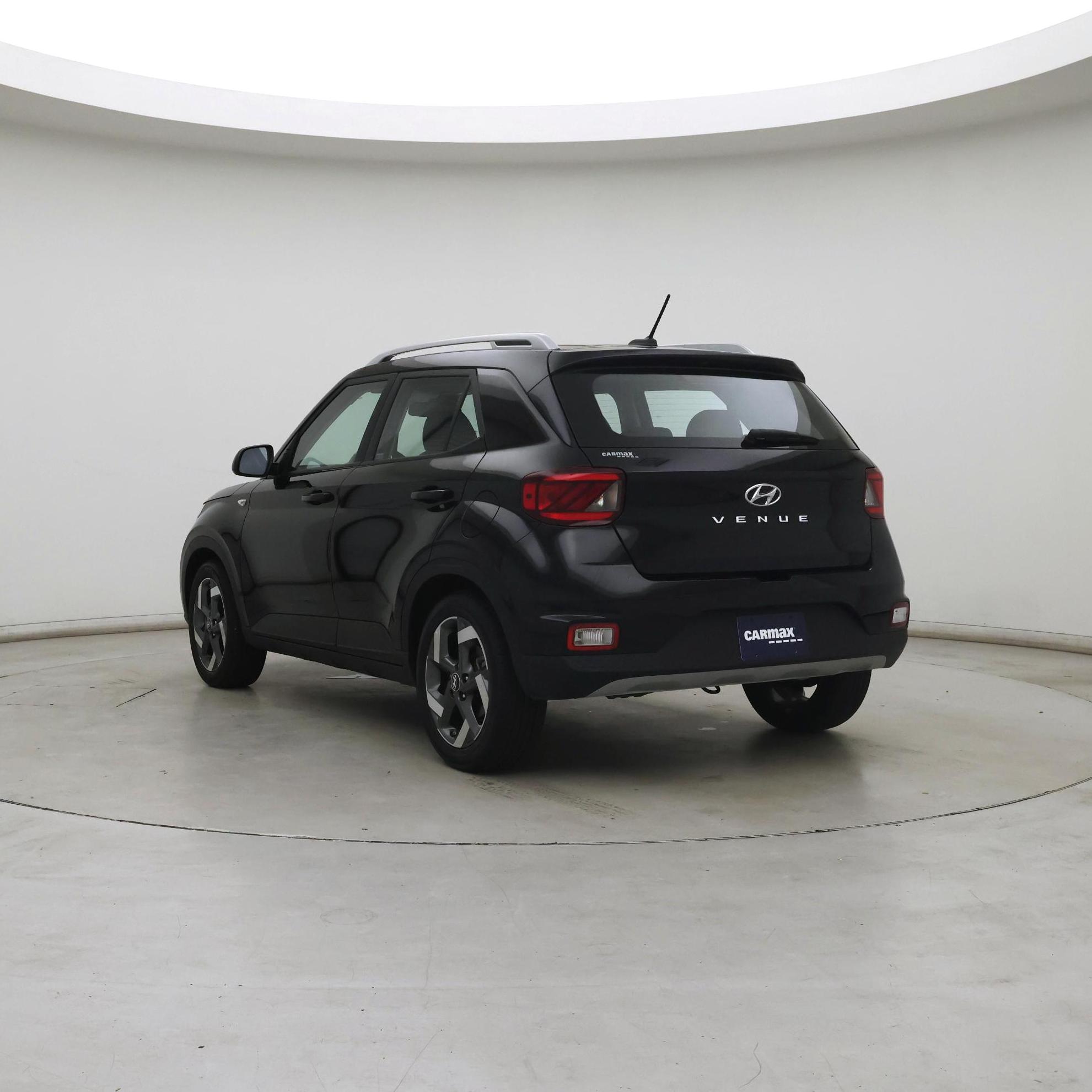 Thumbnail: 2025 Hyundai Venue - 2