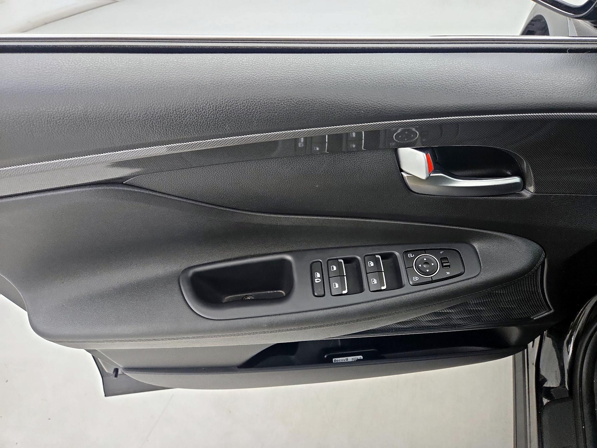 Thumbnail: 2023 Hyundai Santa Fe - 12