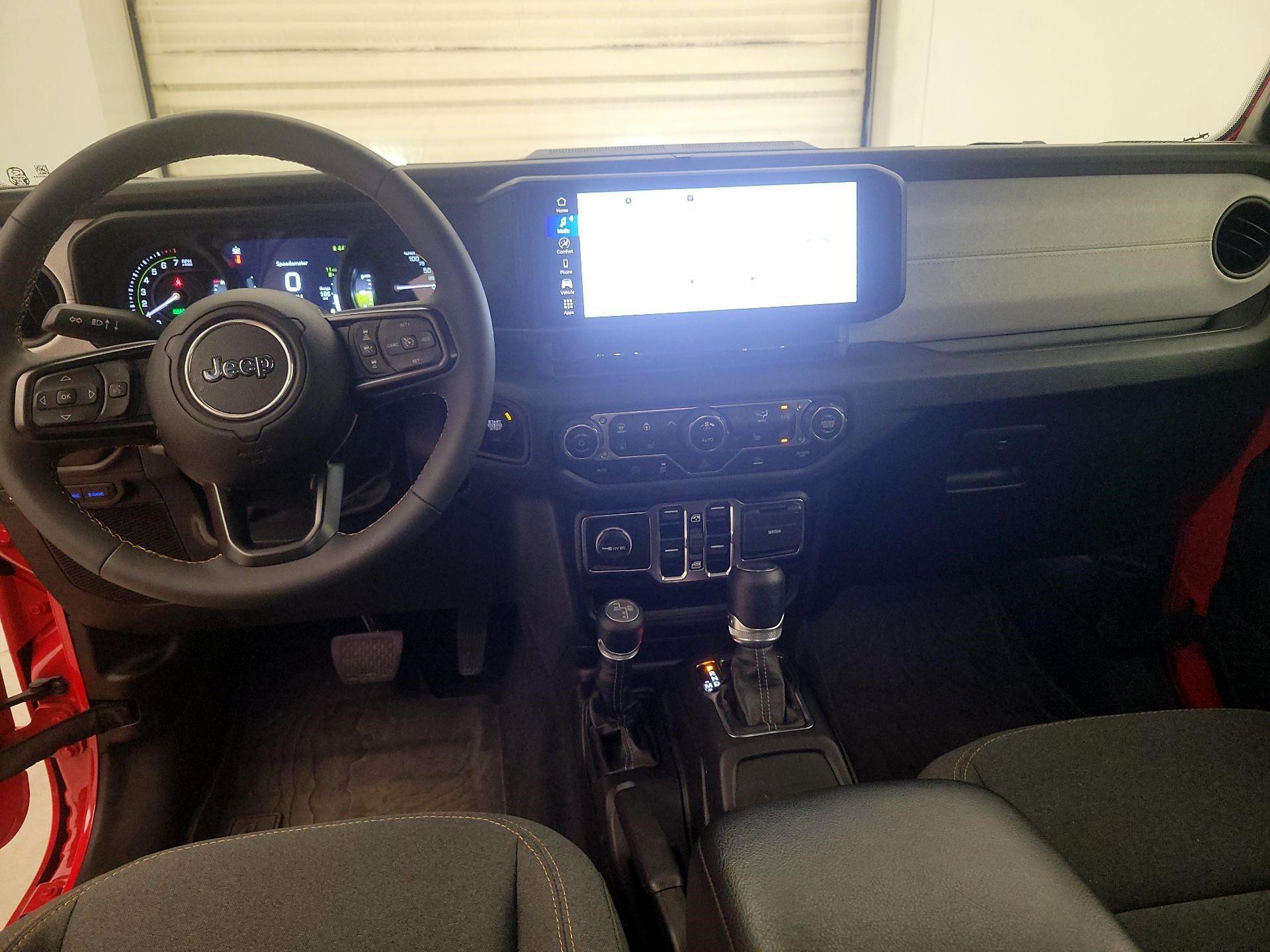 Thumbnail: 2024 Jeep Wrangler - 9