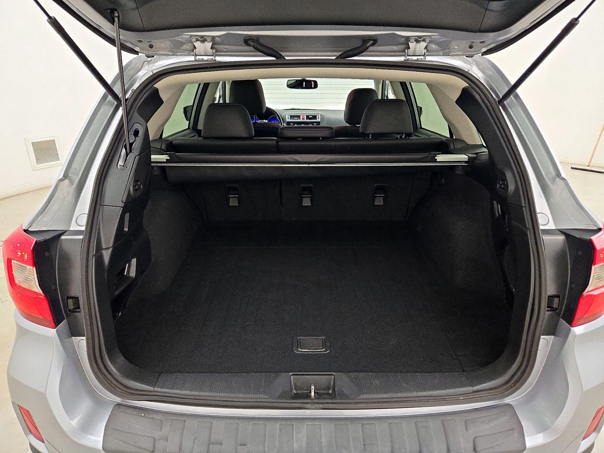 Thumbnail: 2016 Subaru Outback - 20