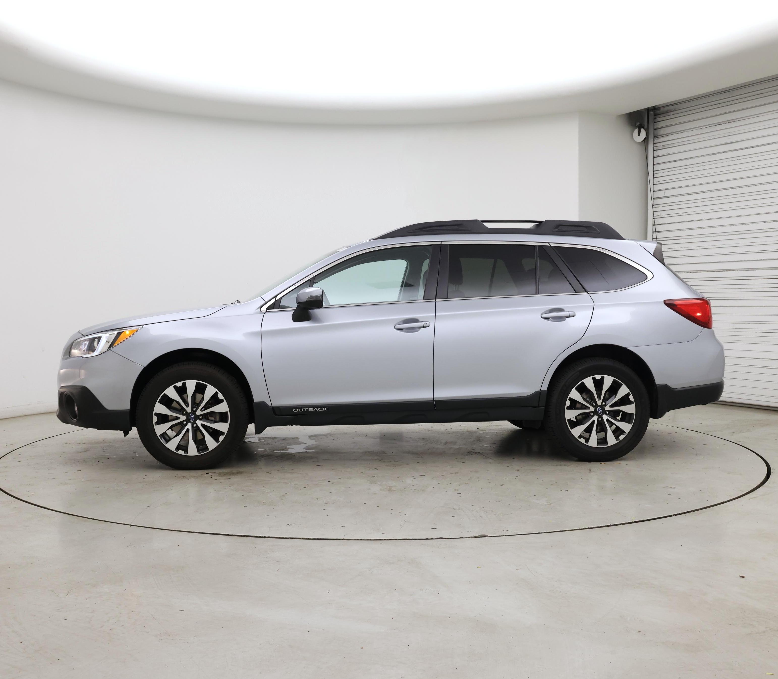 Thumbnail: 2016 Subaru Outback - 3