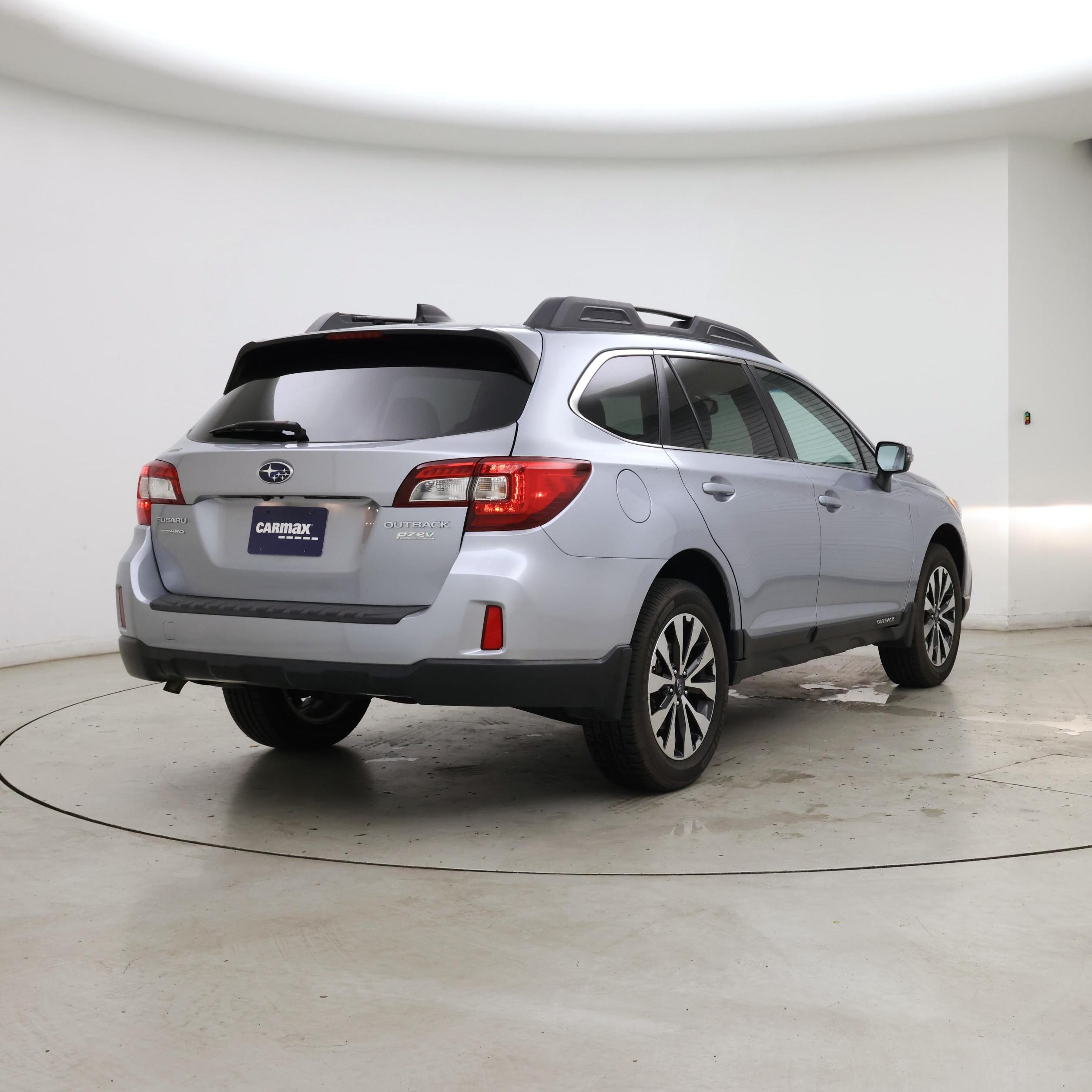 Thumbnail: 2016 Subaru Outback - 8