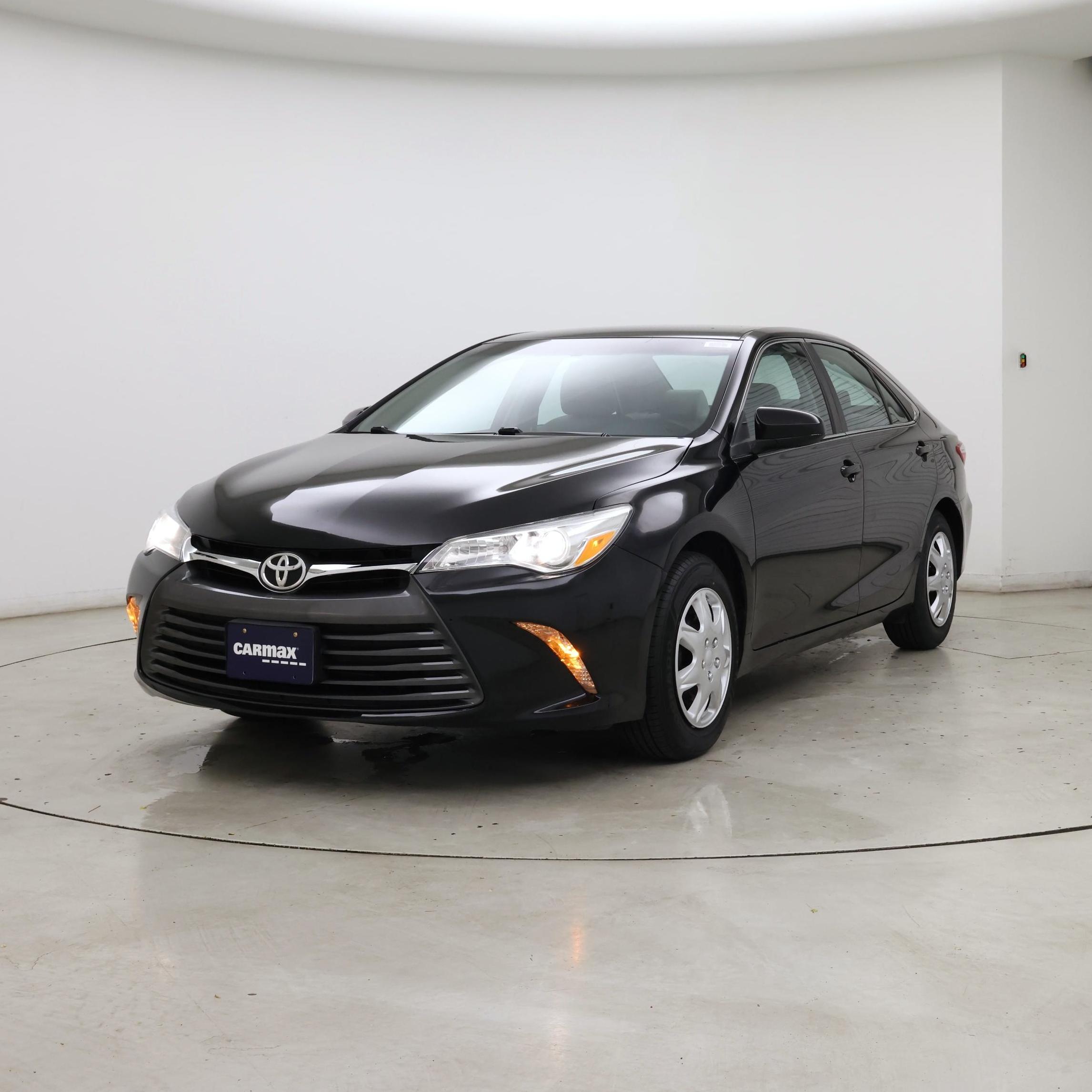 Thumbnail: 2016 Toyota Camry - 4