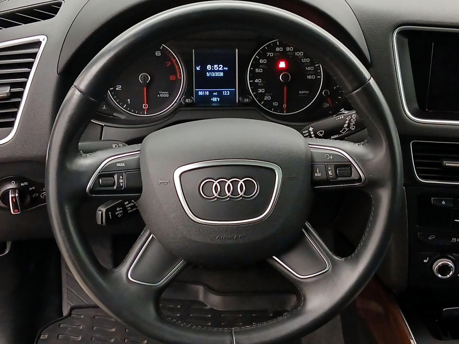 Thumbnail: 2016 Audi Q5 - 10