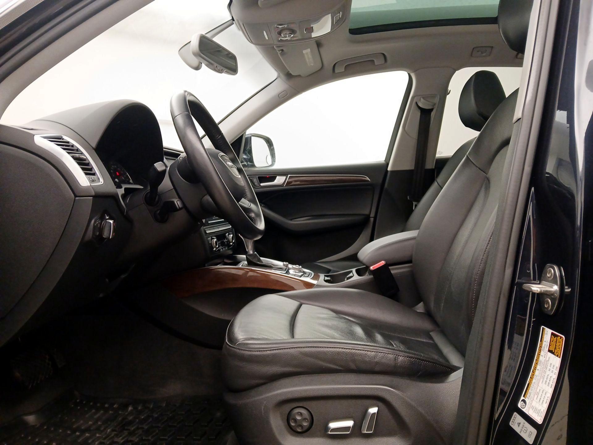 Thumbnail: 2016 Audi Q5 - 11