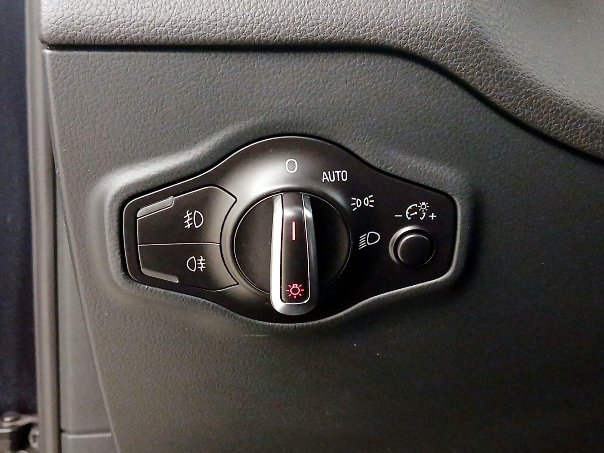 Thumbnail: 2016 Audi Q5 - 13