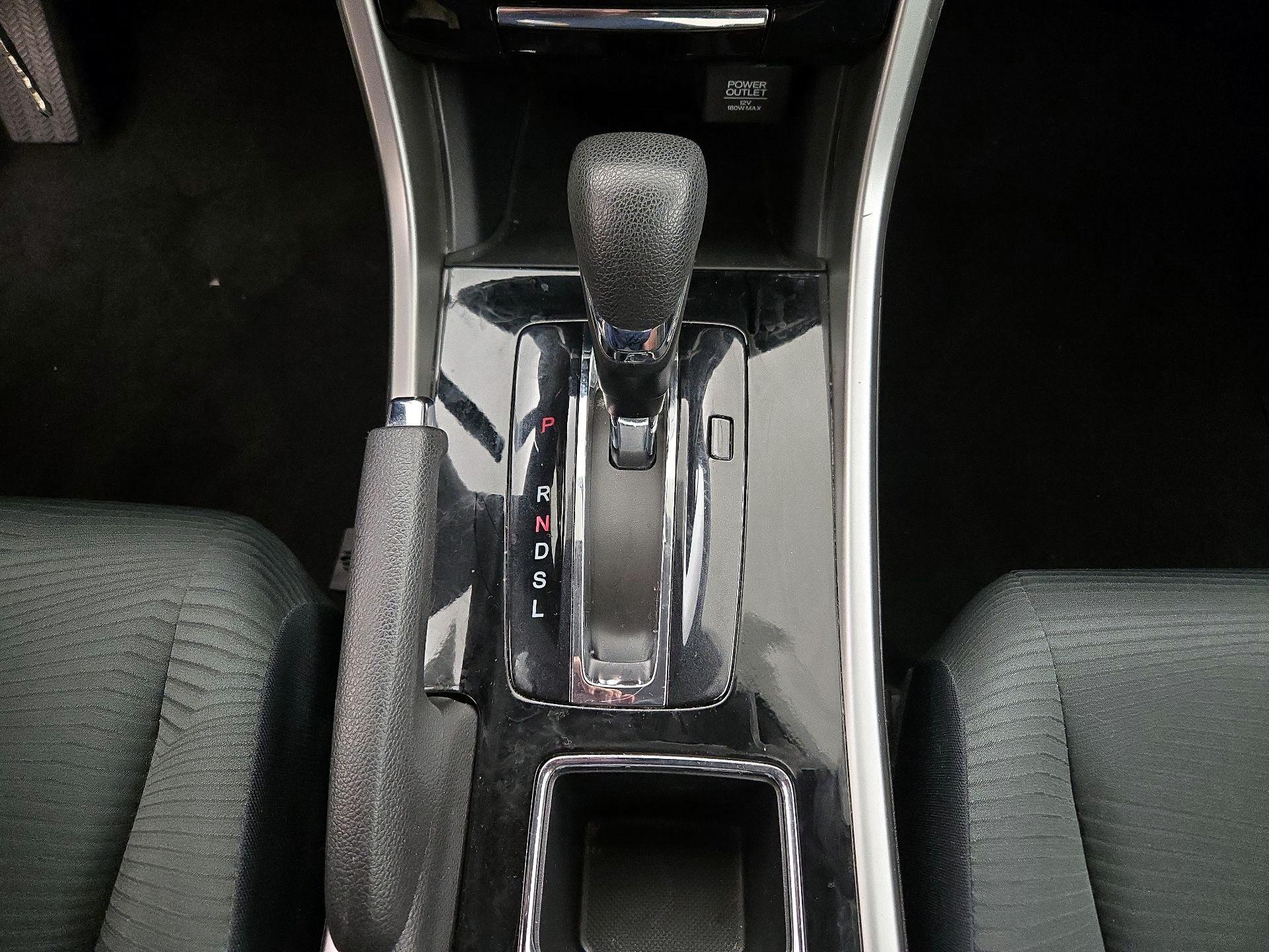 Thumbnail: 2016 Honda Accord - 17