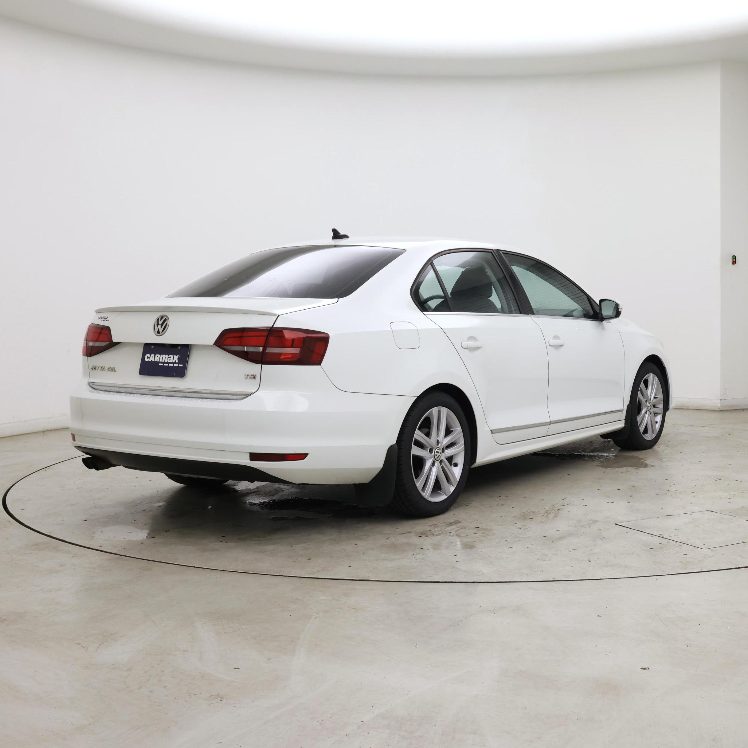 Thumbnail: 2017 Volkswagen Jetta - 8