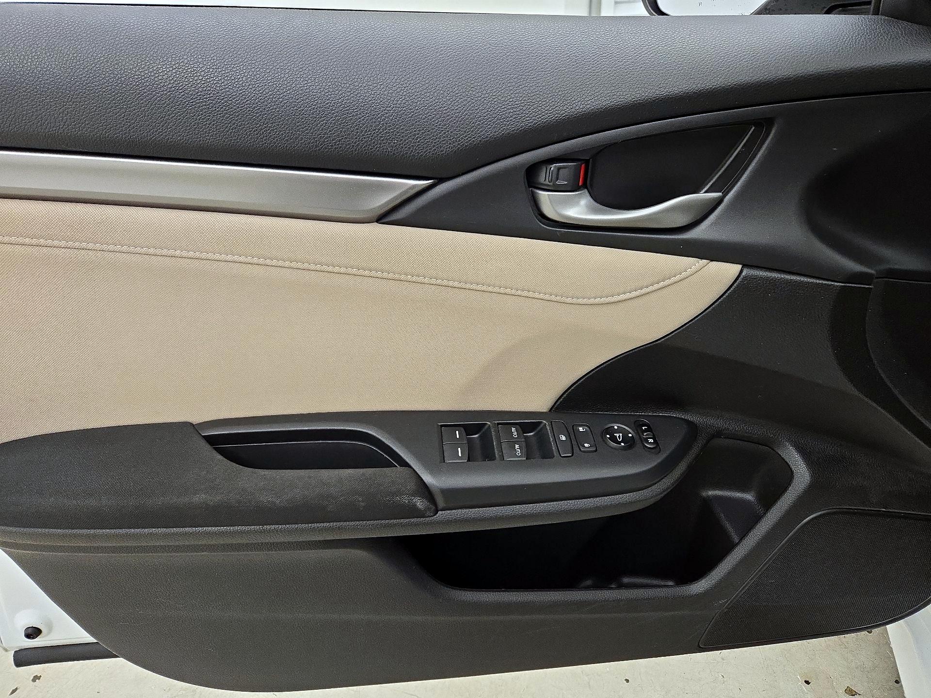 Thumbnail: 2019 Honda Civic - 12