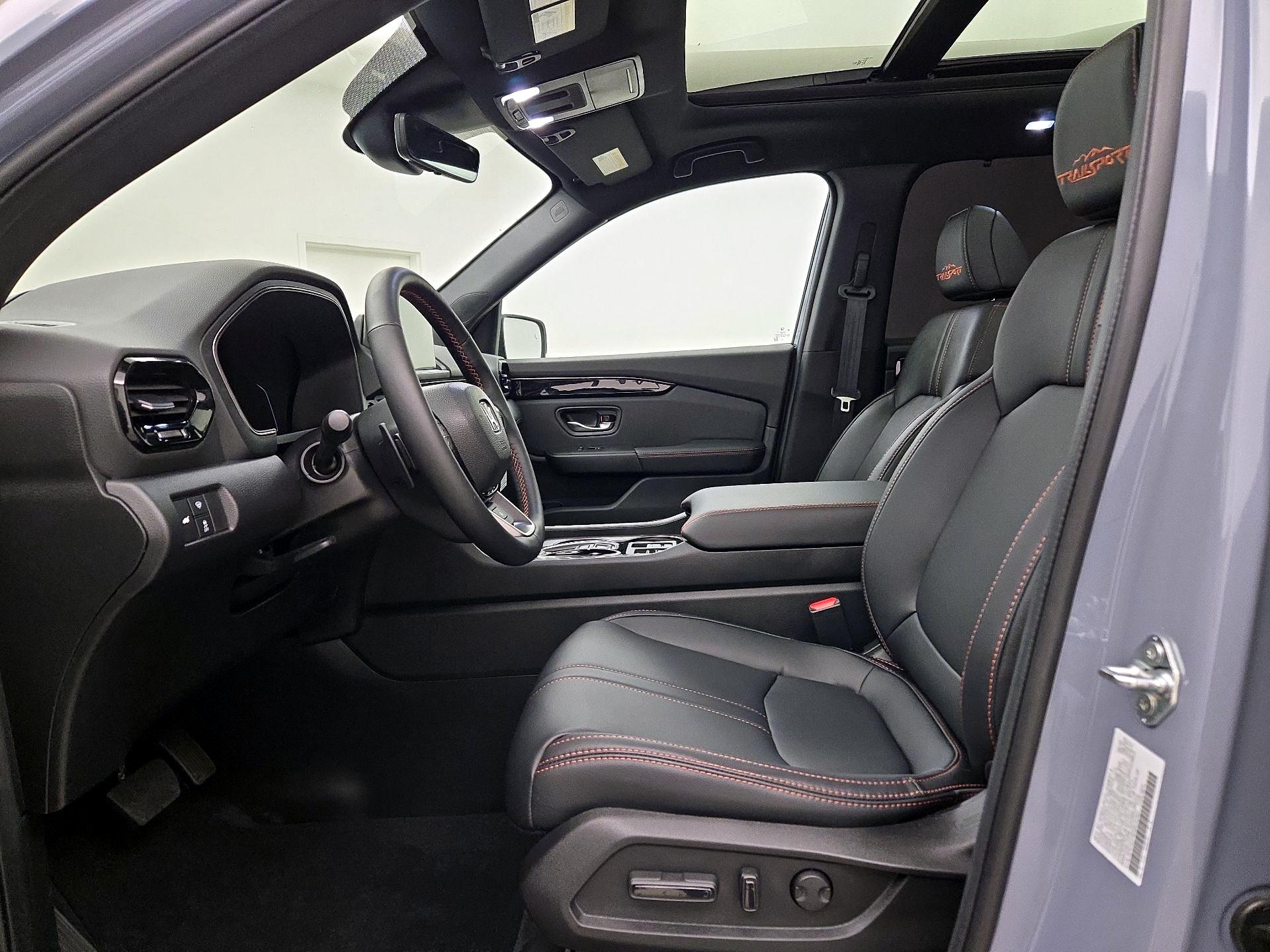 Thumbnail: 2025 Honda Pilot - 11