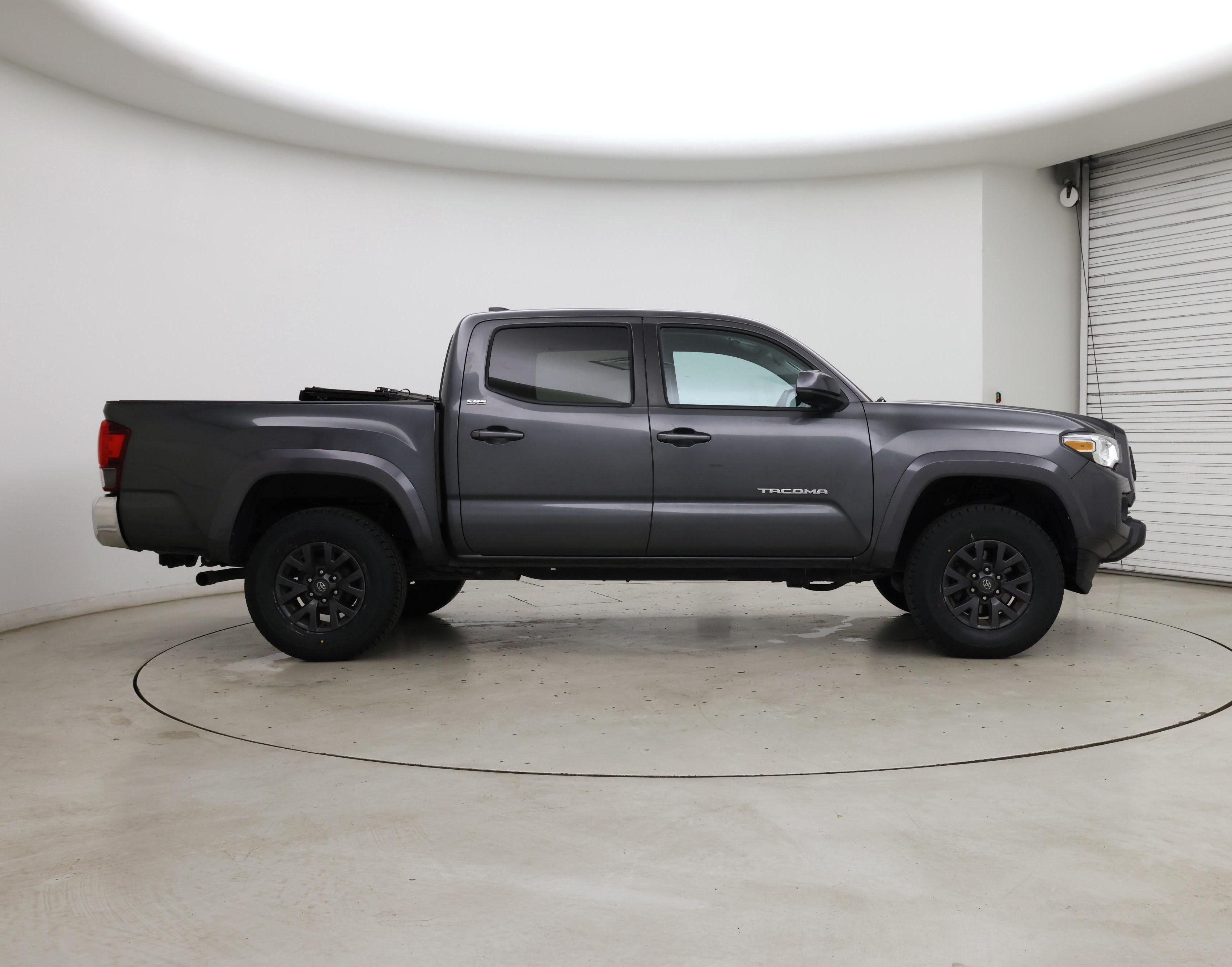 Thumbnail: 2021 Toyota Tacoma - 7
