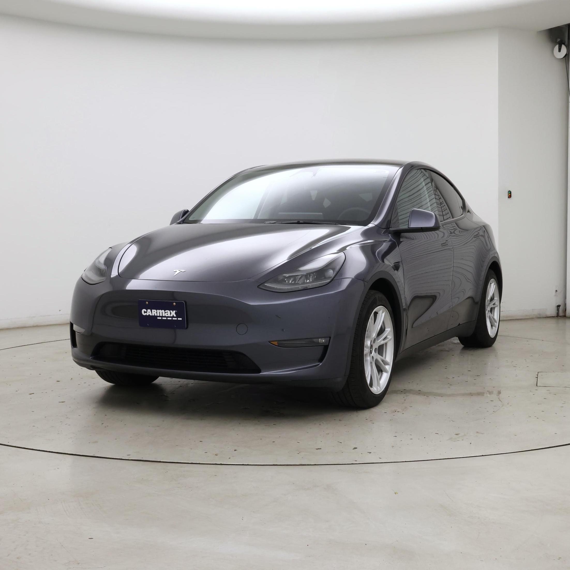 Thumbnail: 2023 Tesla Model Y - 4