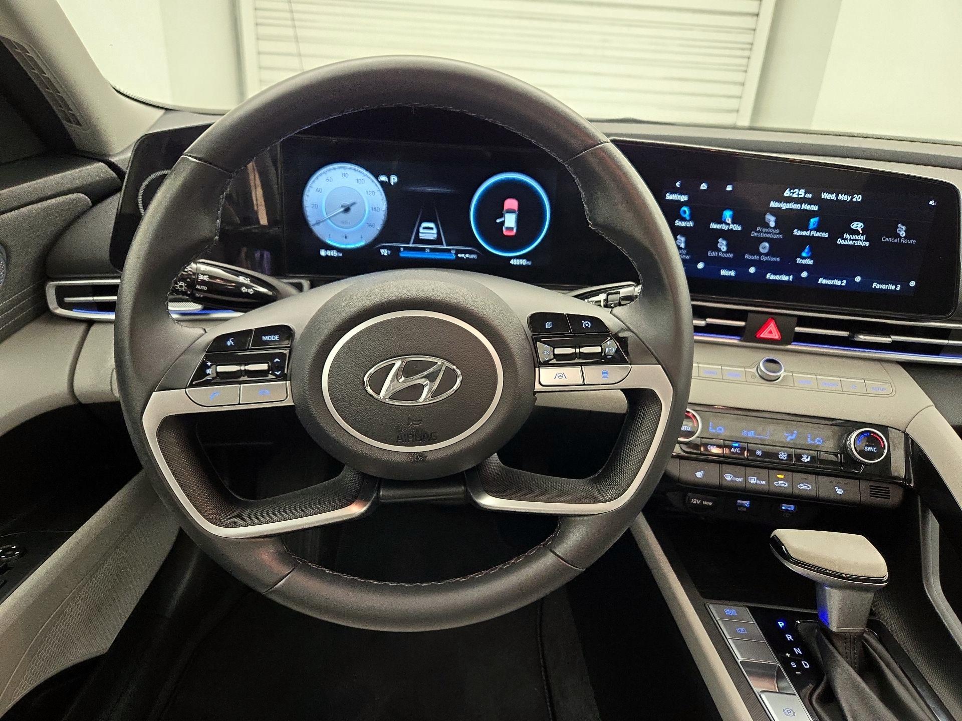 Thumbnail: 2023 Hyundai Elantra - 10