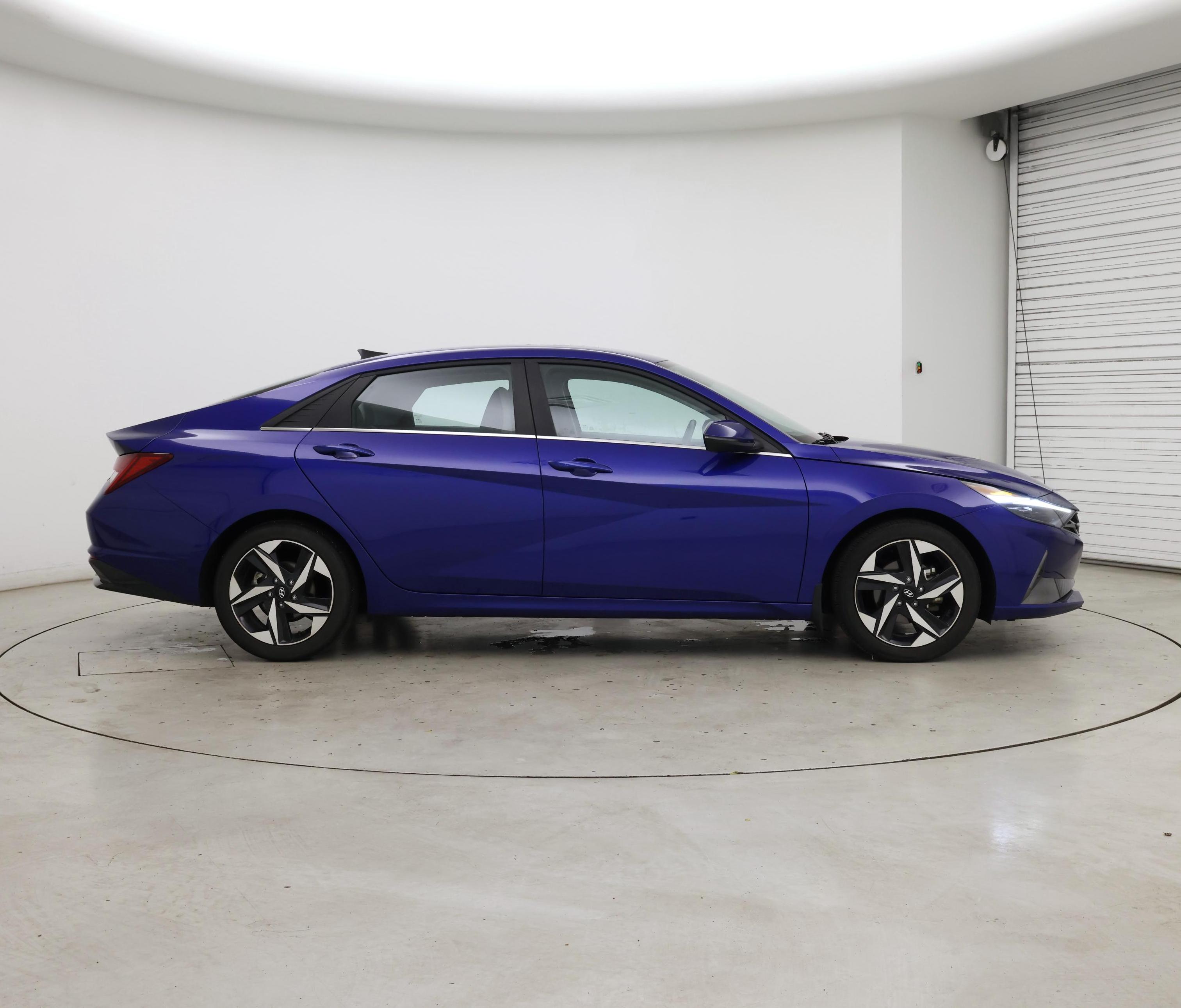 Thumbnail: 2023 Hyundai Elantra - 7