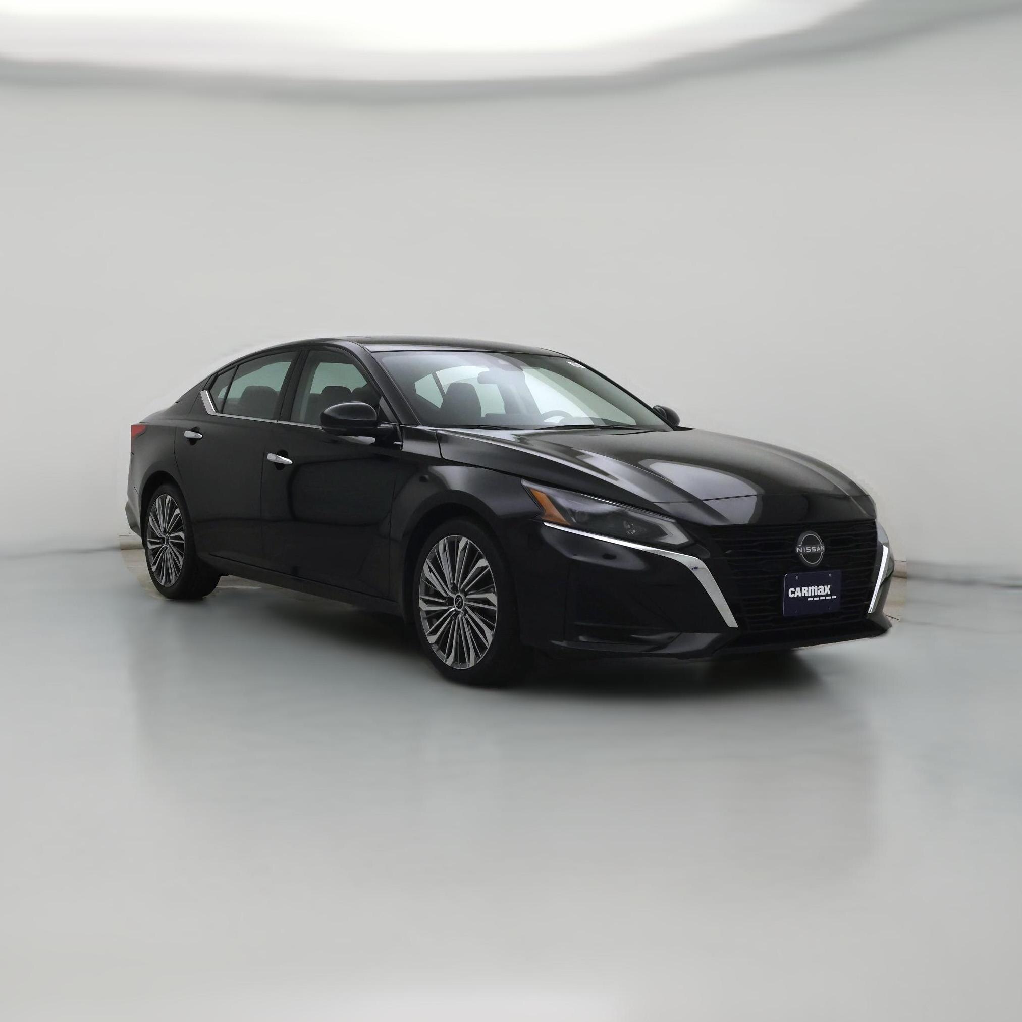 Thumbnail: 2023 Nissan Altima - 1