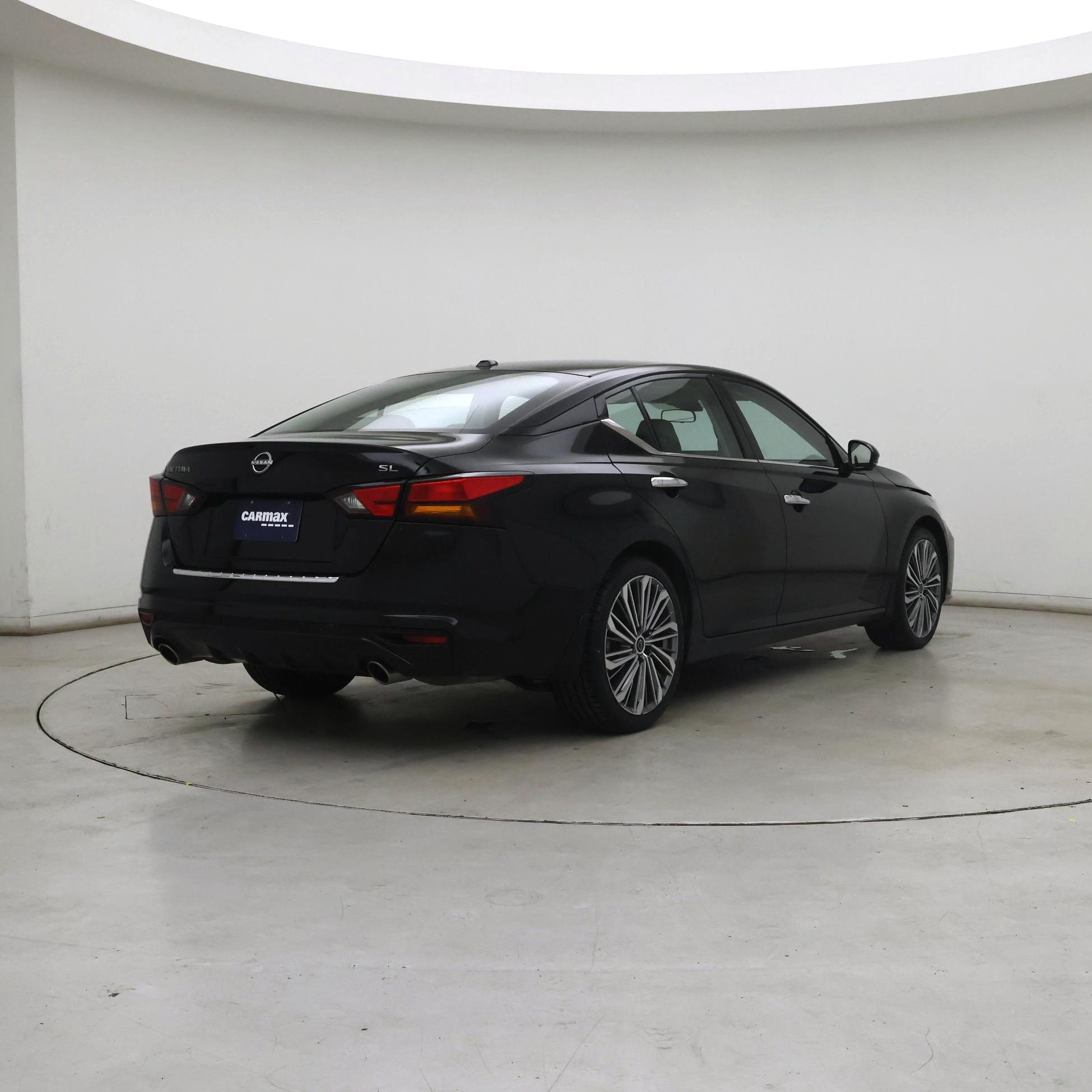 Thumbnail: 2023 Nissan Altima - 8
