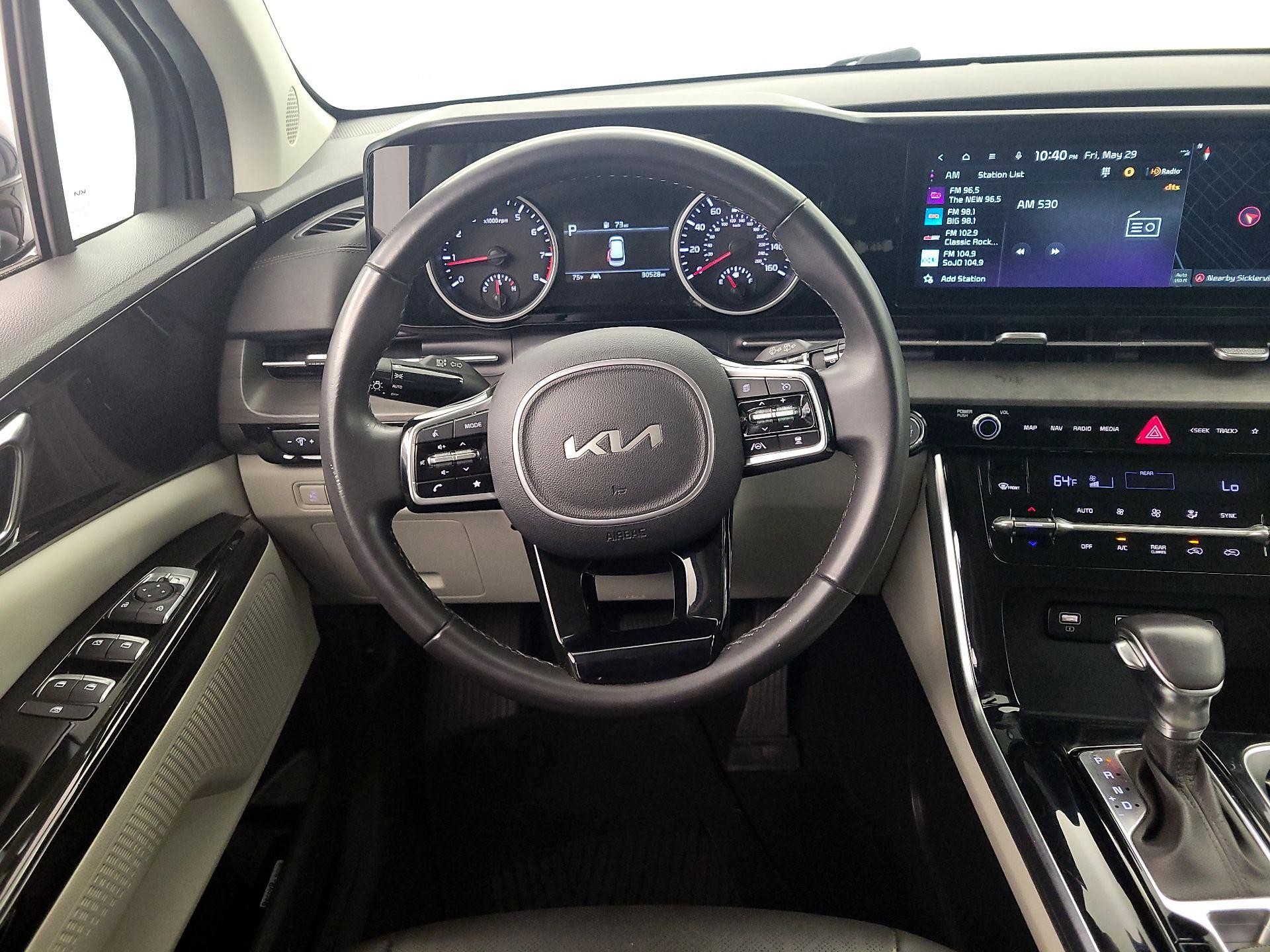 Thumbnail: 2023 Kia Carnival - 10