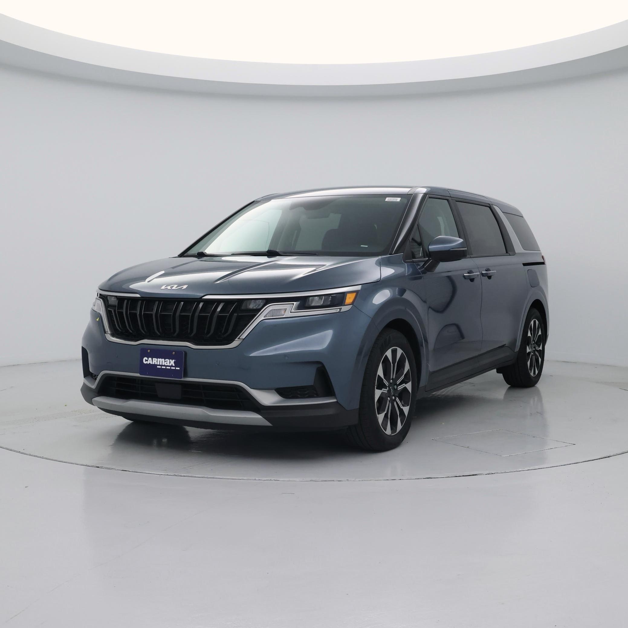 Thumbnail: 2023 Kia Carnival - 4