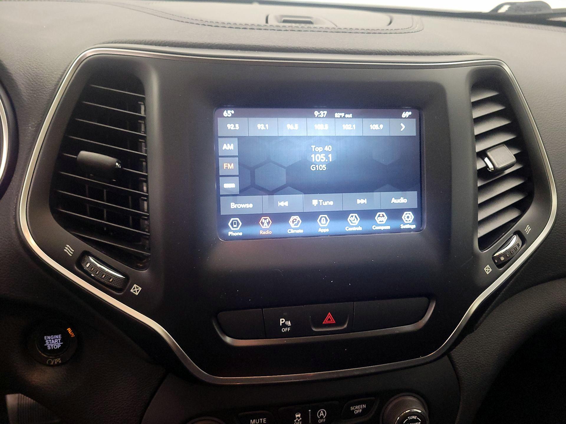 Thumbnail: 2020 Jeep Cherokee - 13