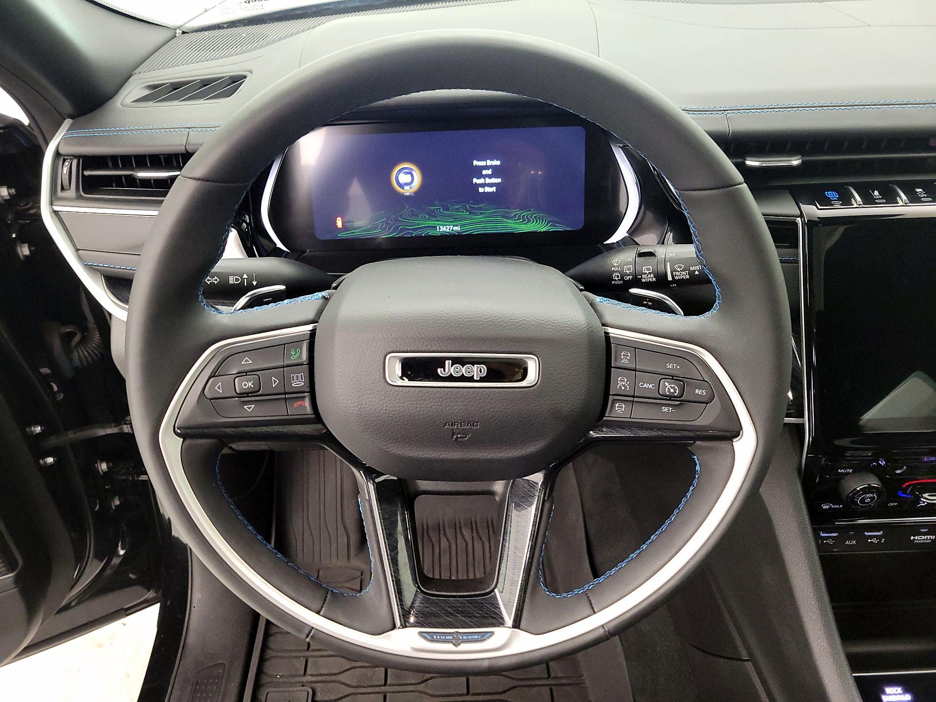 Thumbnail: 2022 Jeep Grand Cherokee - 10
