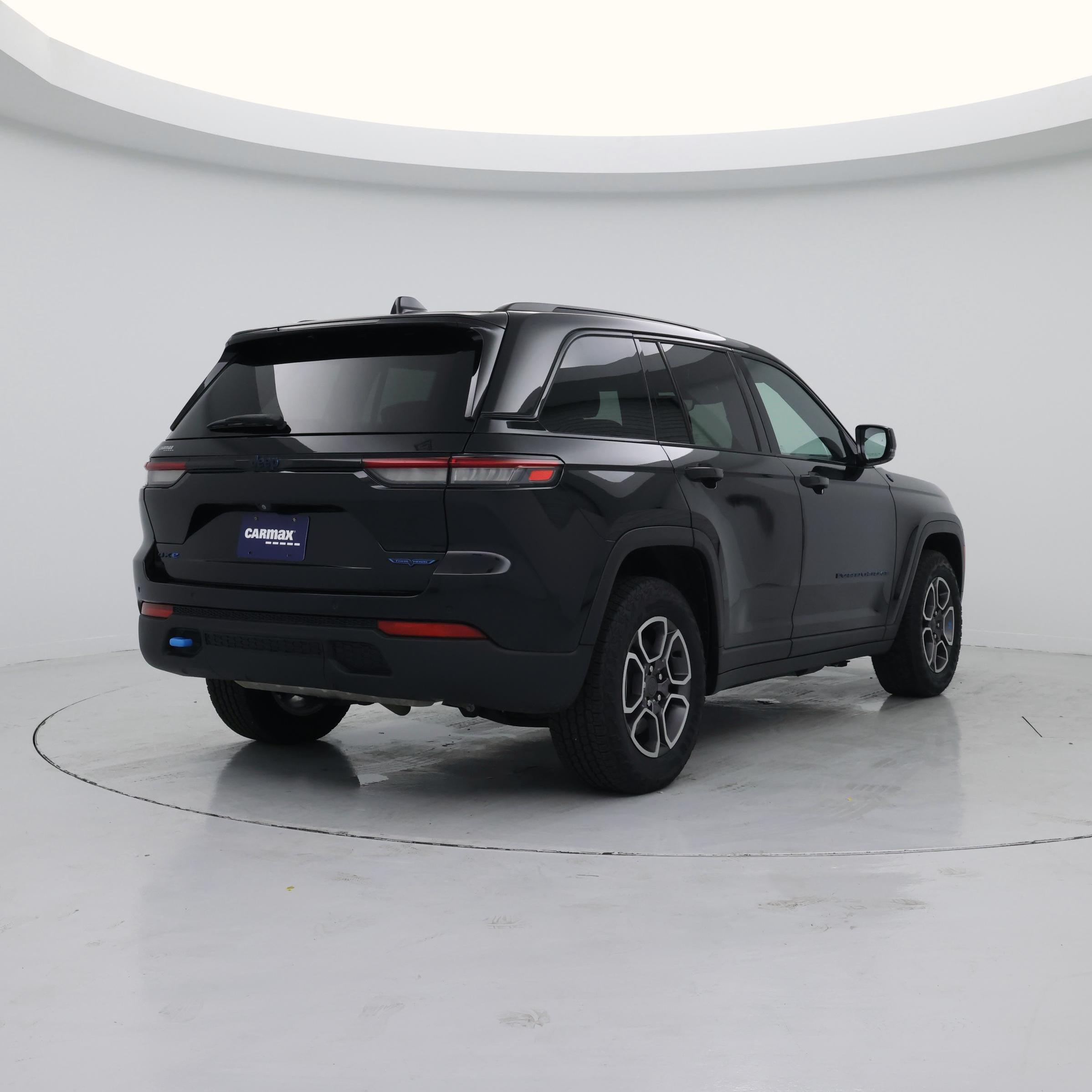 Thumbnail: 2022 Jeep Grand Cherokee - 8