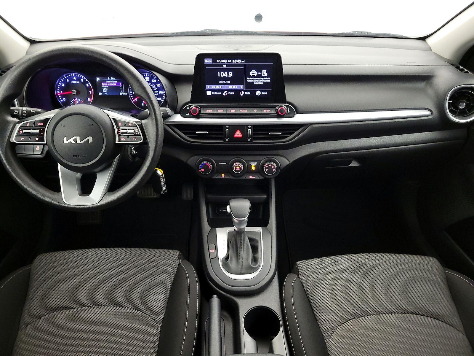 2023 Kia Forte LXS - Photo 10