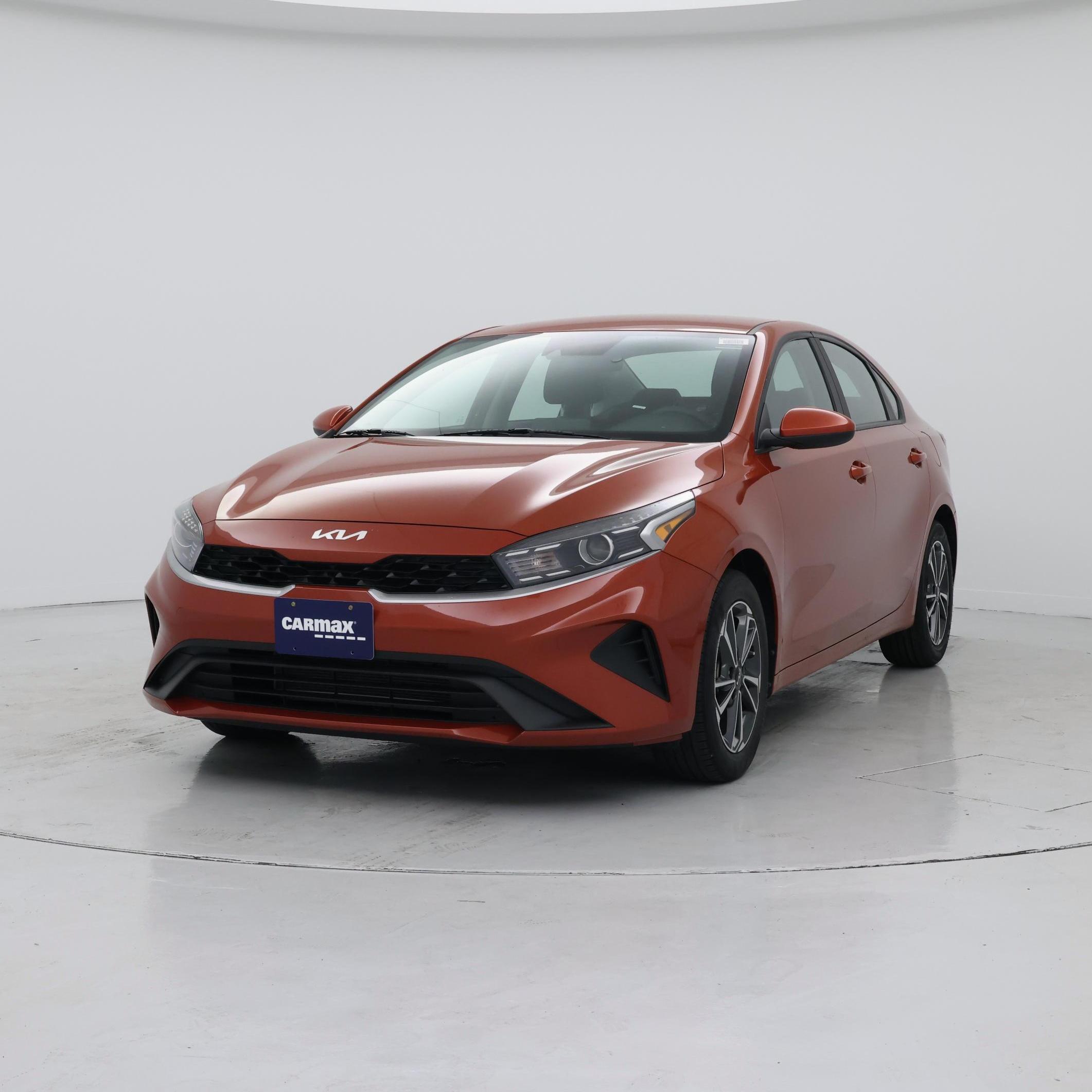 Thumbnail: 2023 Kia Forte - 4
