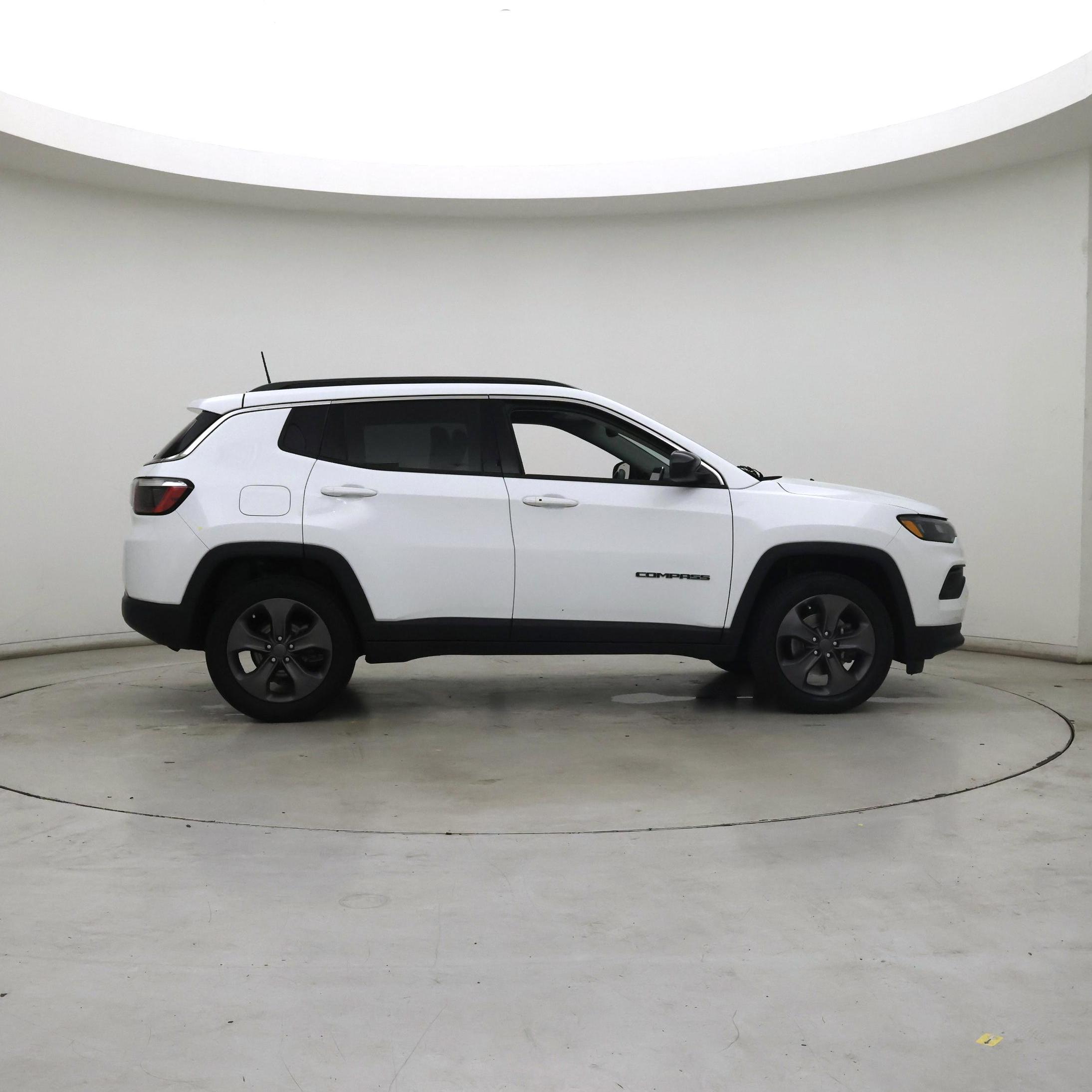 Thumbnail: 2022 Jeep Compass - 7