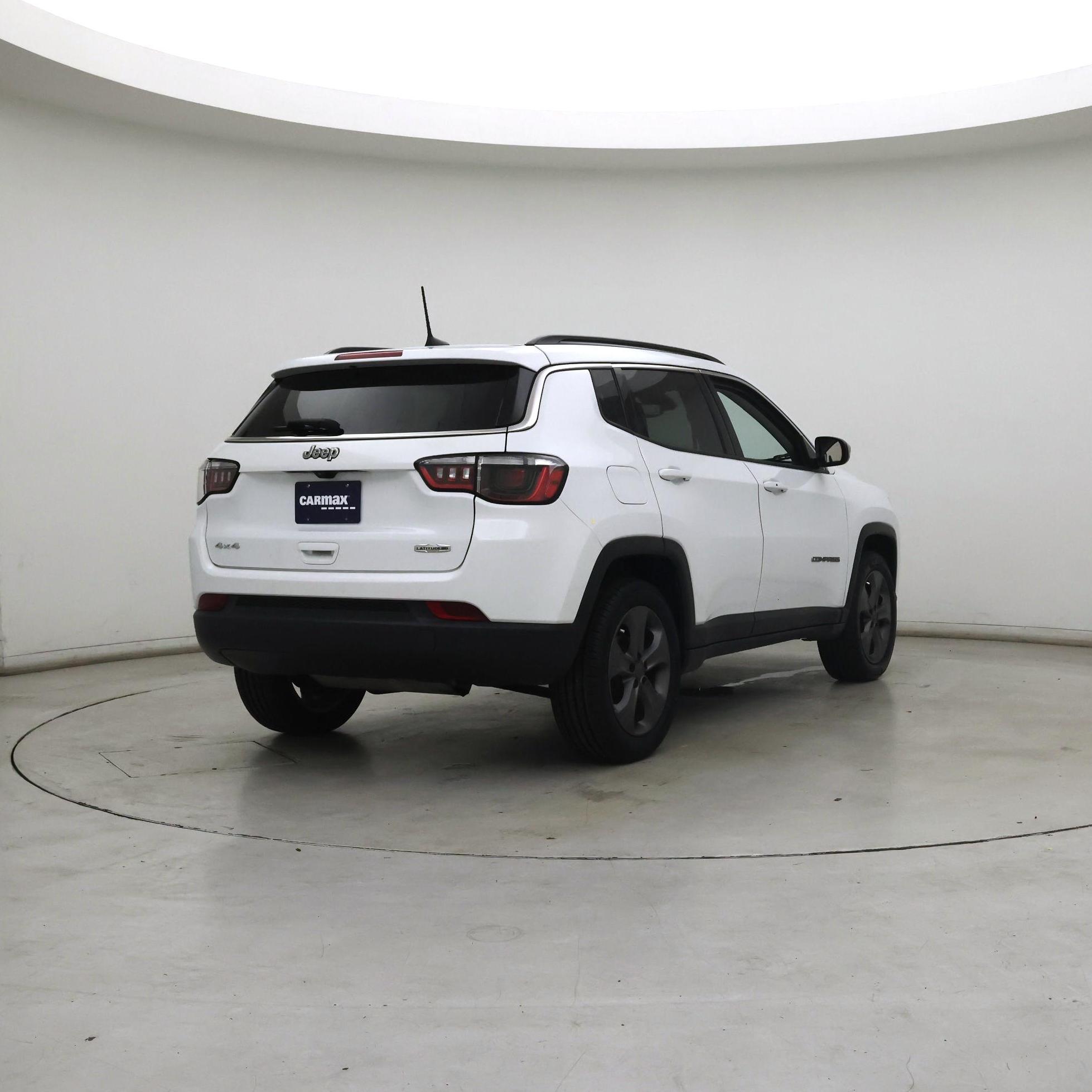Thumbnail: 2022 Jeep Compass - 8