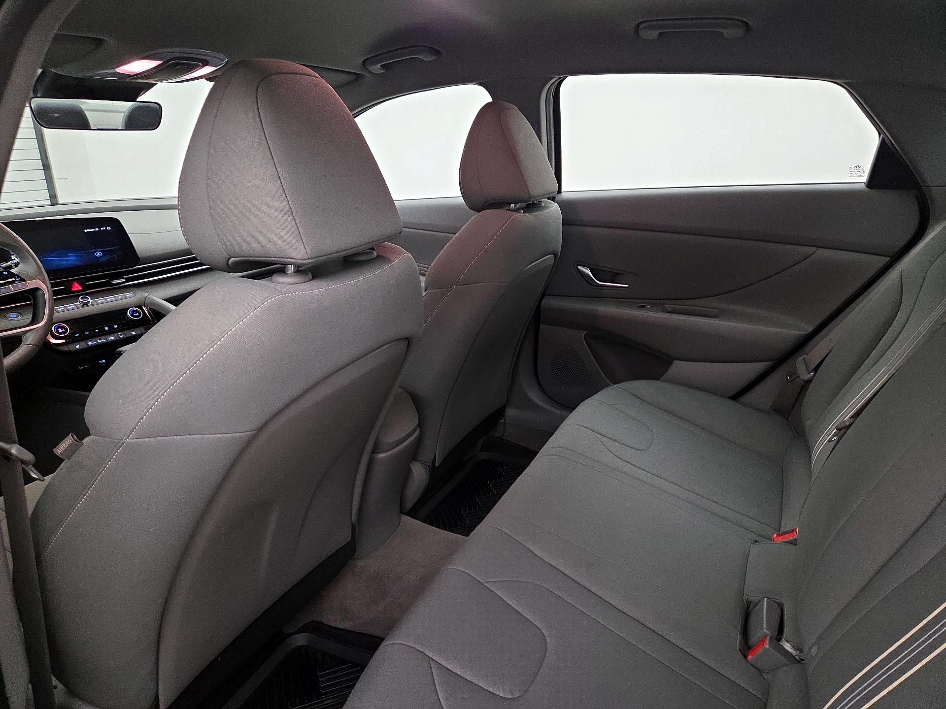 Thumbnail: 2023 Hyundai Elantra - 17