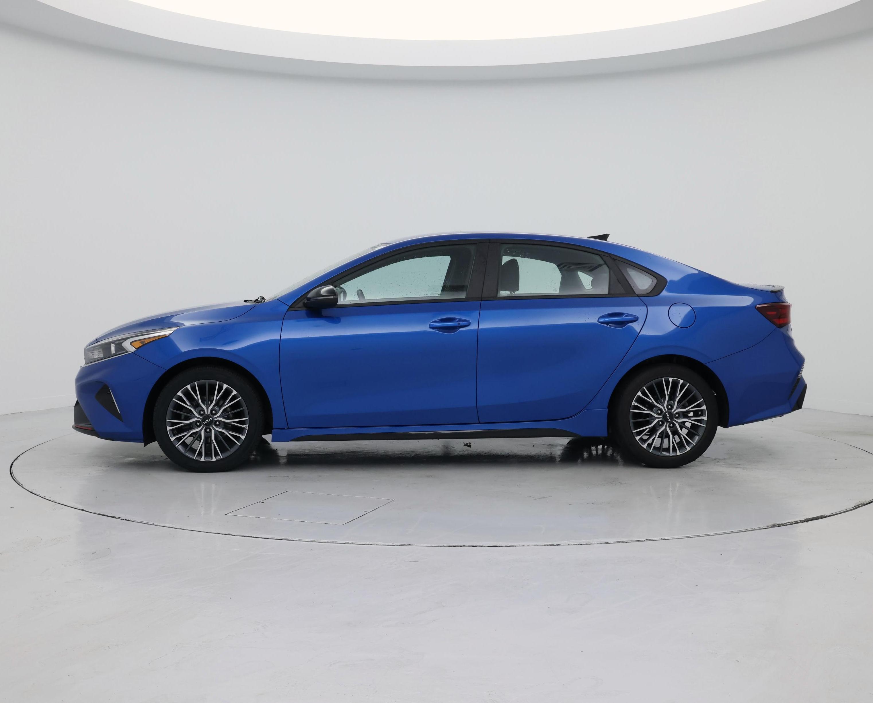 Thumbnail: 2023 Kia Forte - 3