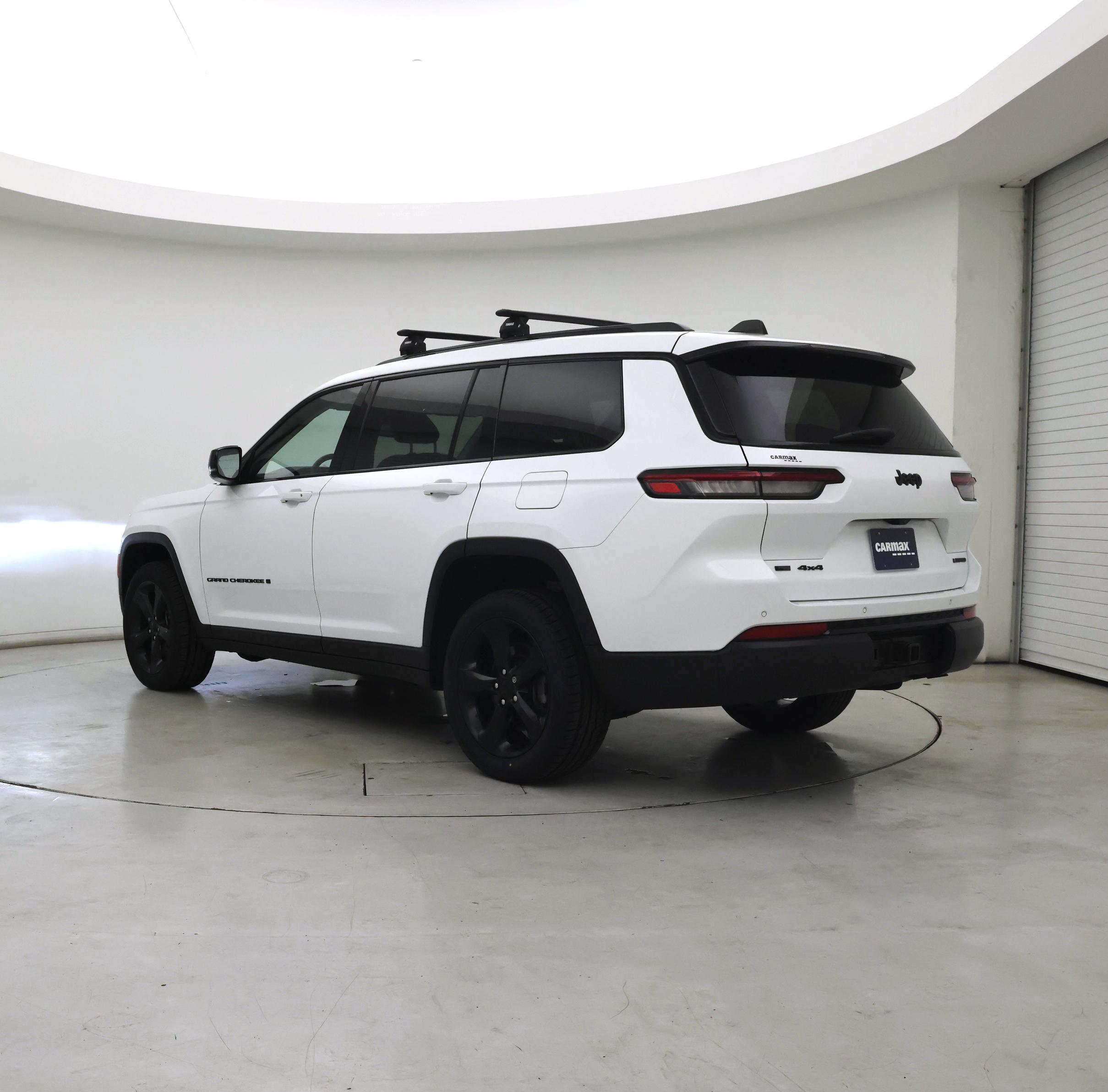 Thumbnail: 2023 Jeep Grand Cherokee L - 2