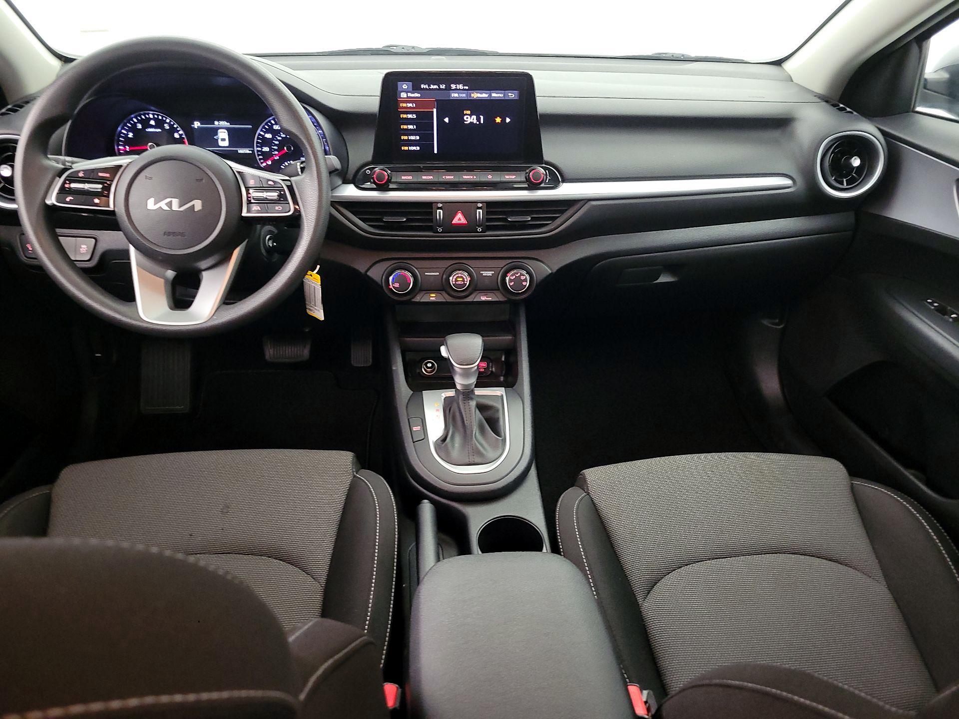 Thumbnail: 2024 Kia Forte - 9