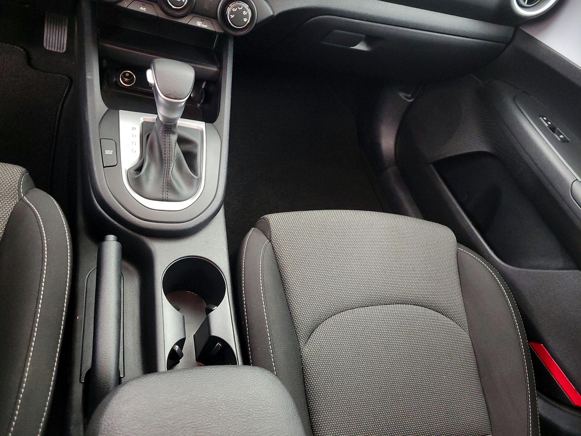 Thumbnail: 2024 Kia Forte - 17