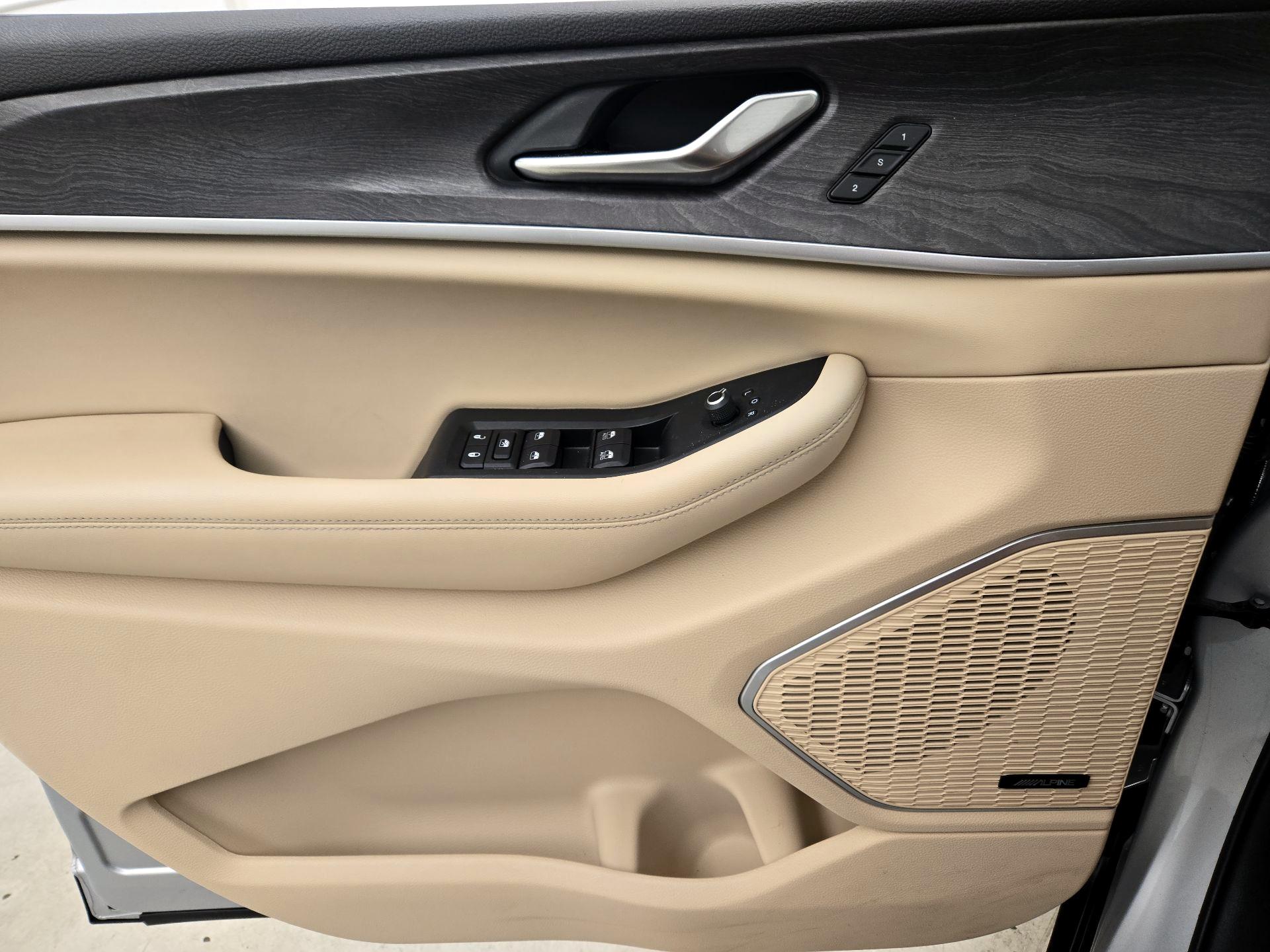 Thumbnail: 2021 Jeep Grand Cherokee L - 12