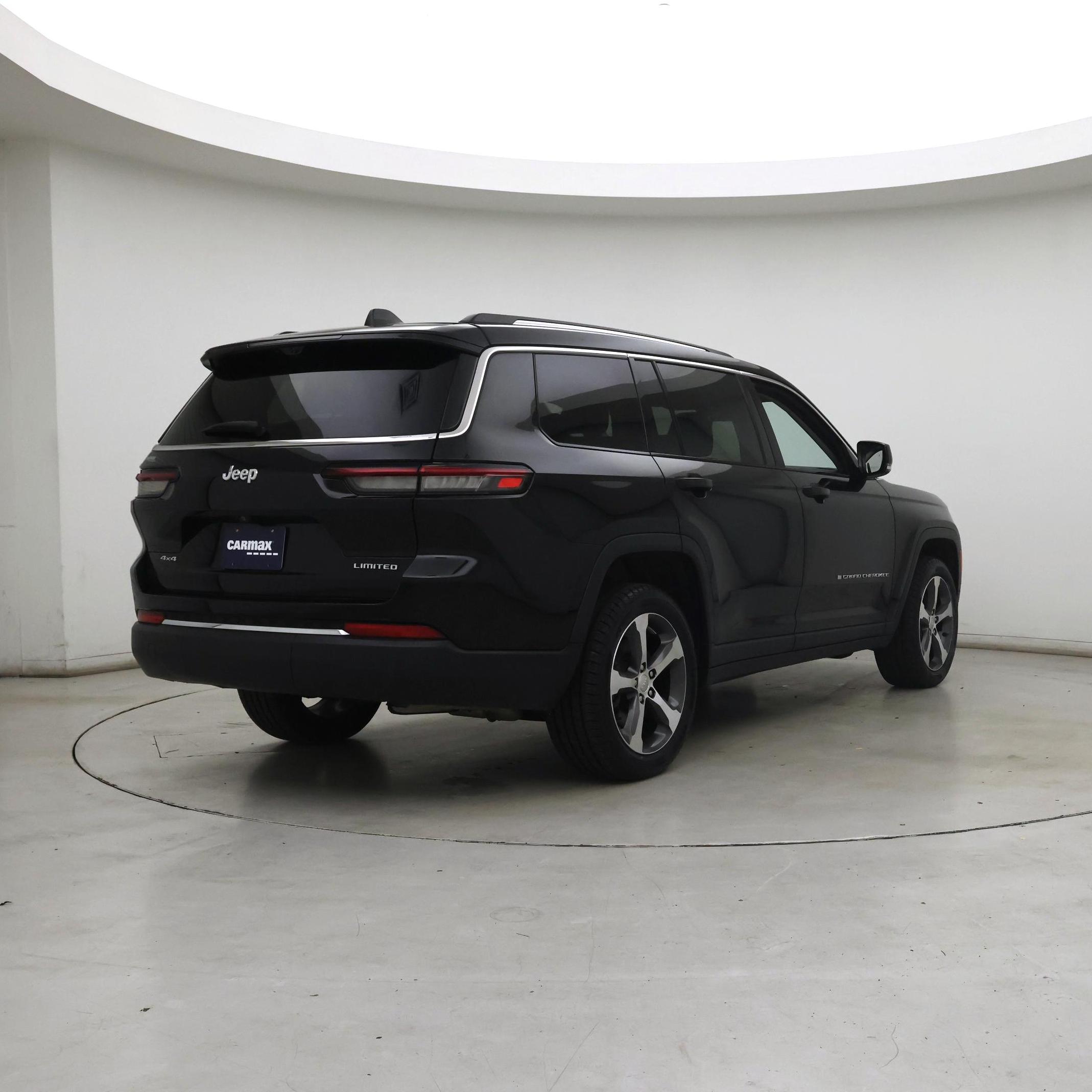 Thumbnail: 2023 Jeep Grand Cherokee L - 8