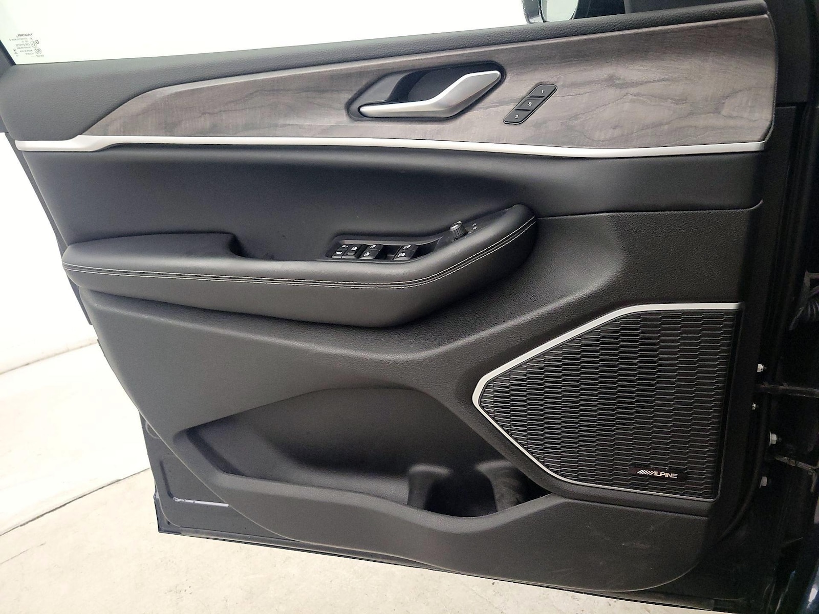 2023 Jeep Grand Cherokee 30th Anniversary 4xe - Photo 13