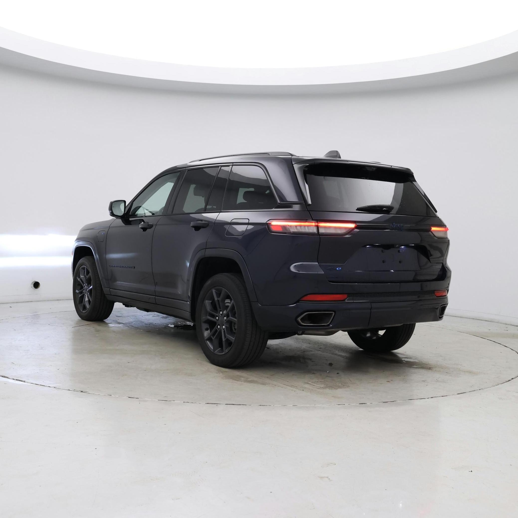 Thumbnail: 2023 Jeep Grand Cherokee - 2