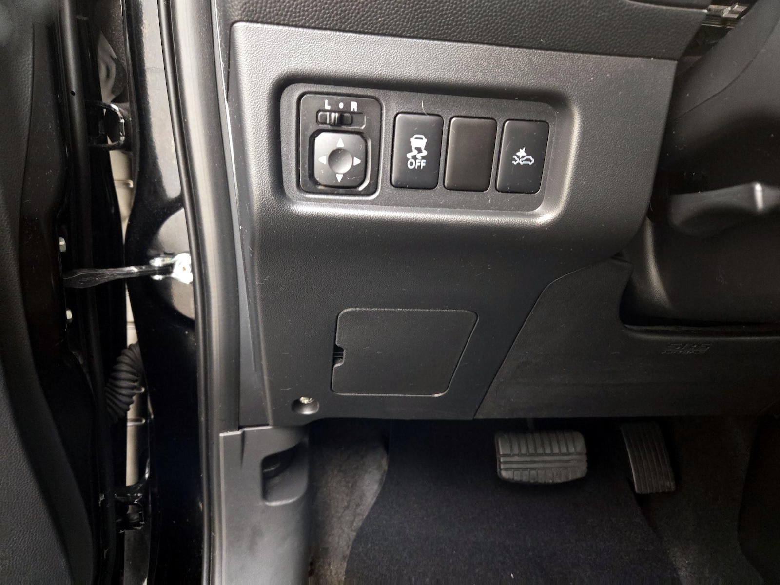2024 Mitsubishi Mirage ES - Photo 14
