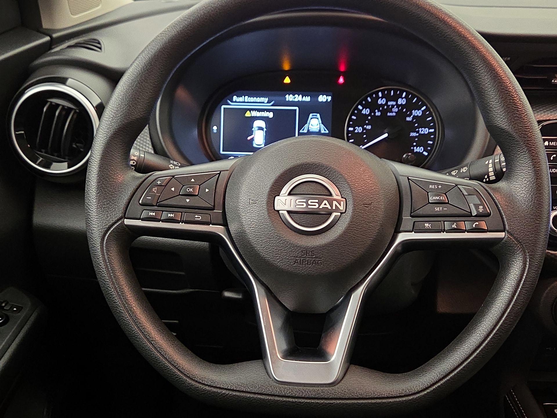 Thumbnail: 2023 Nissan Kicks - 10
