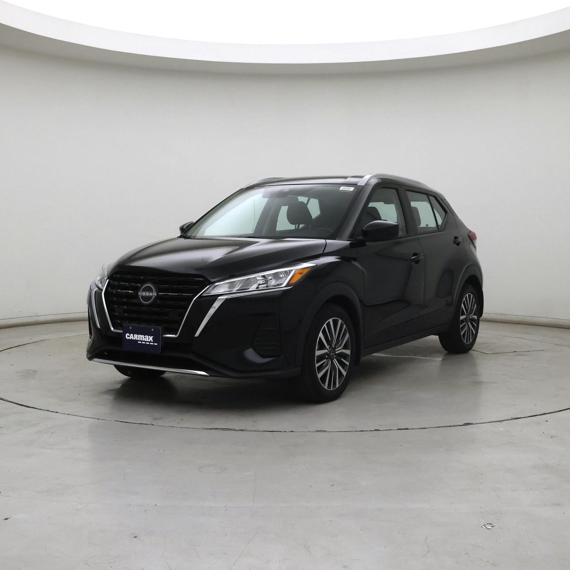 Thumbnail: 2023 Nissan Kicks - 4