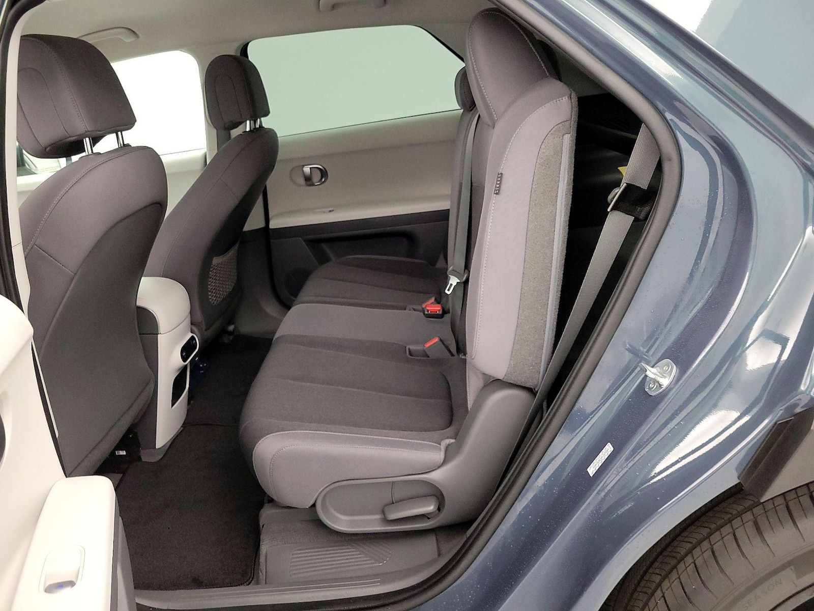 2024 Hyundai IONIQ 5 SE - Photo 21